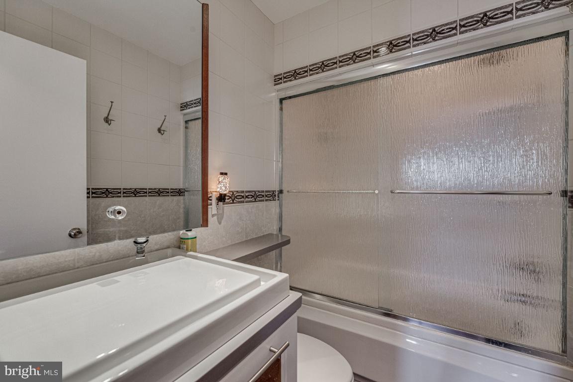 WEST ARLINGTON - Residential