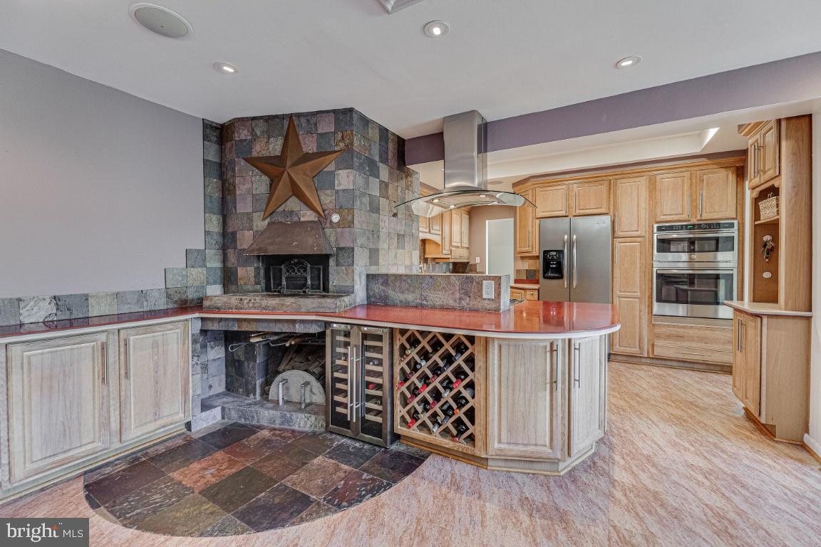 WEST ARLINGTON - Residential