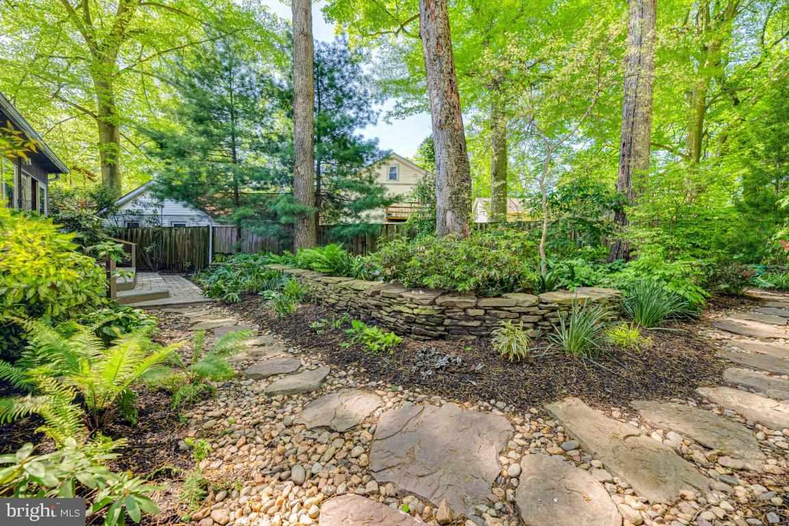 WEST ARLINGTON - Residential