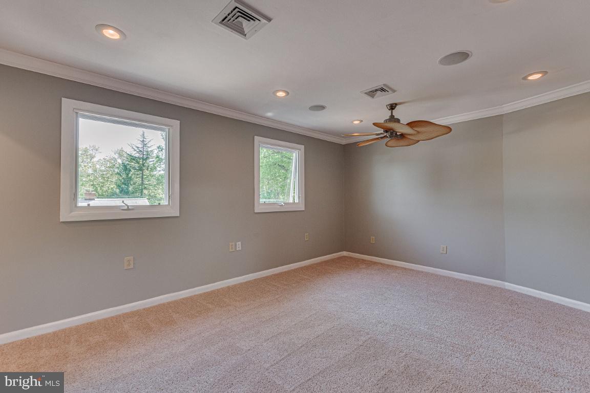 WEST ARLINGTON - Residential