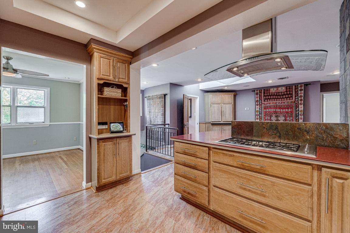 WEST ARLINGTON - Residential
