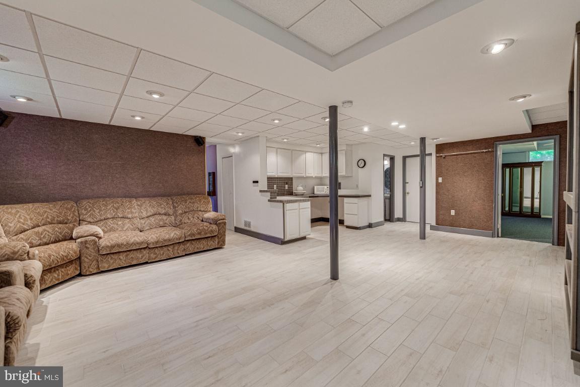 WEST ARLINGTON - Residential