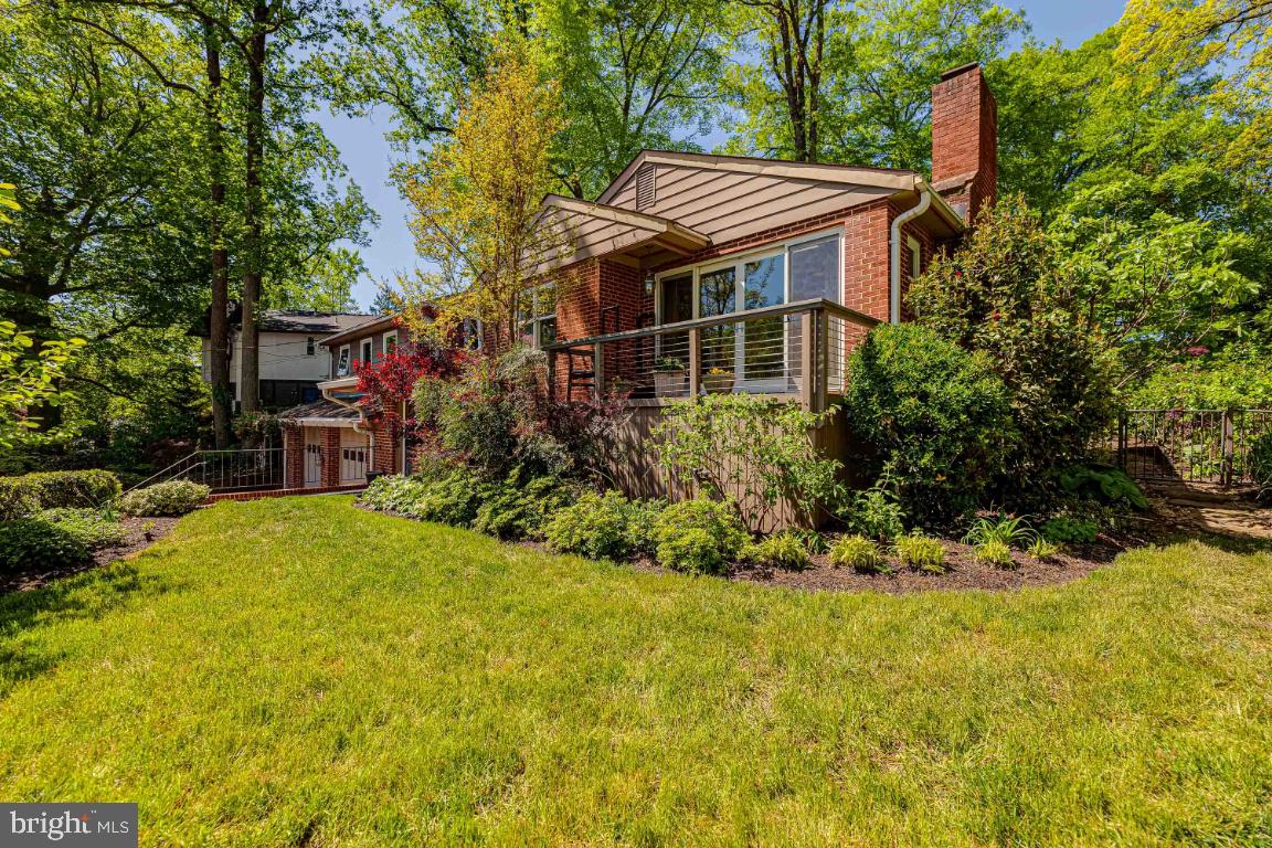 WEST ARLINGTON - Residential