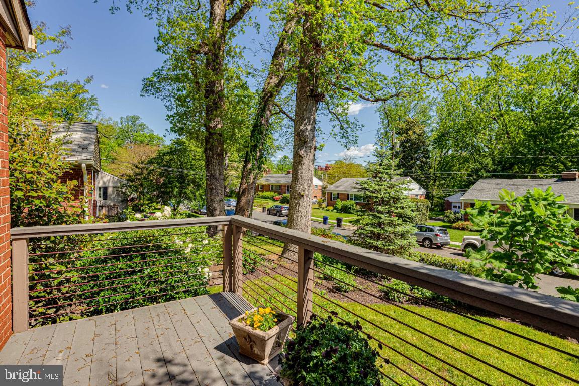 WEST ARLINGTON - Residential
