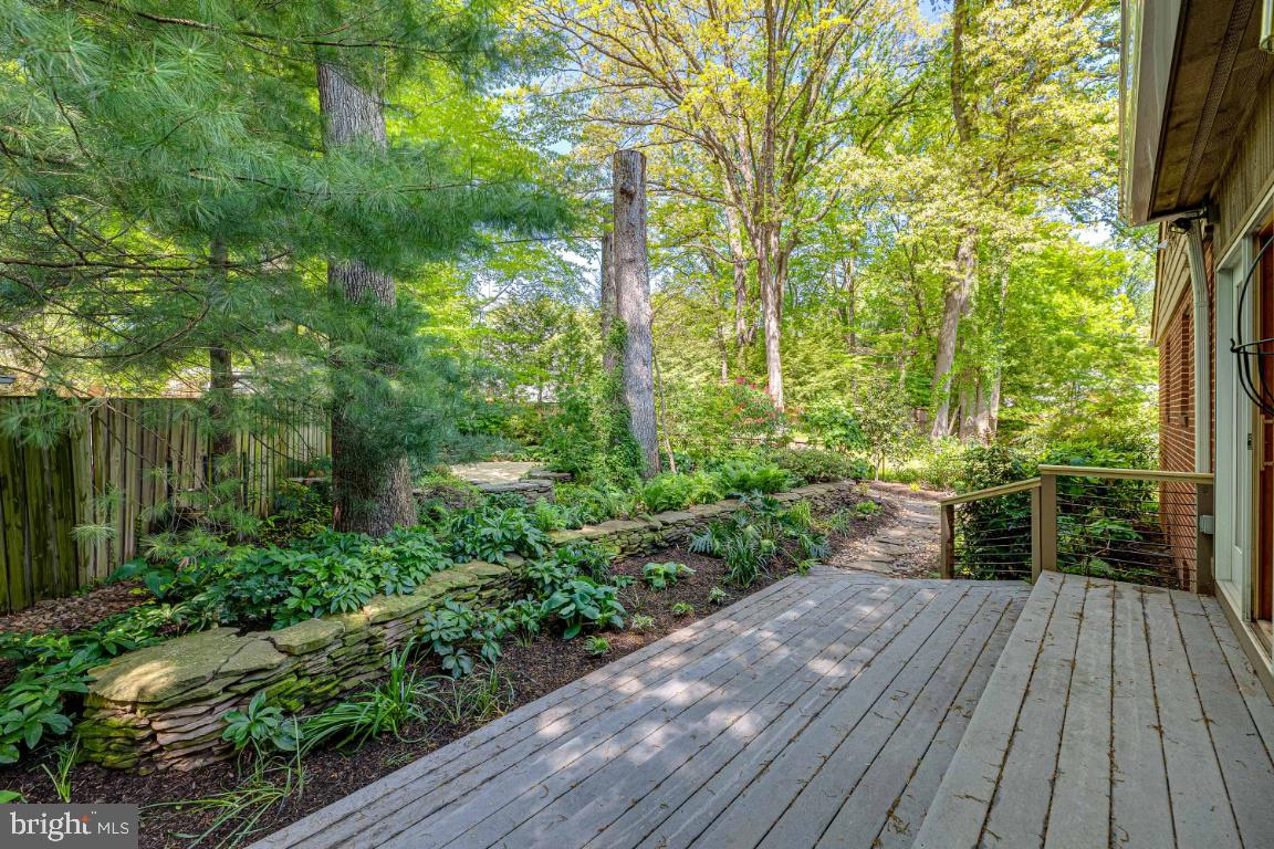 WEST ARLINGTON - Residential