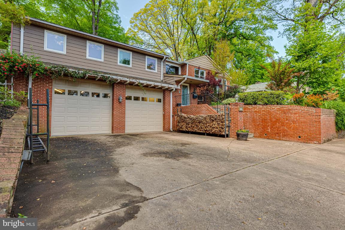 WEST ARLINGTON - Residential