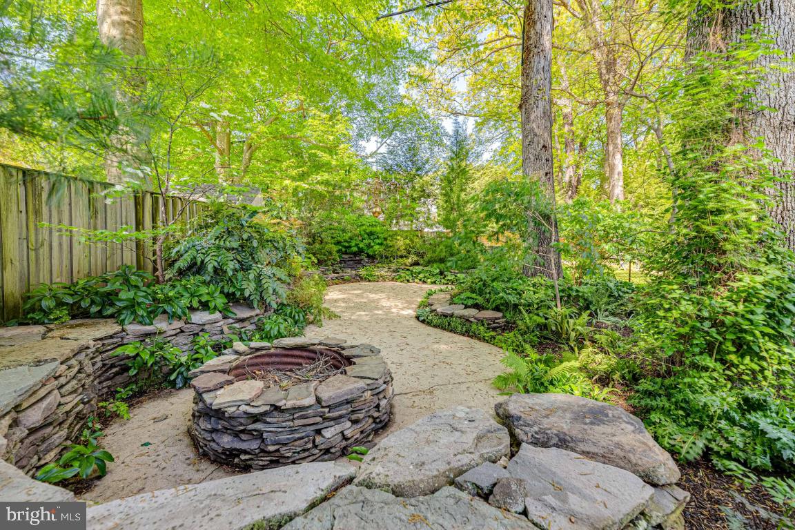 WEST ARLINGTON - Residential