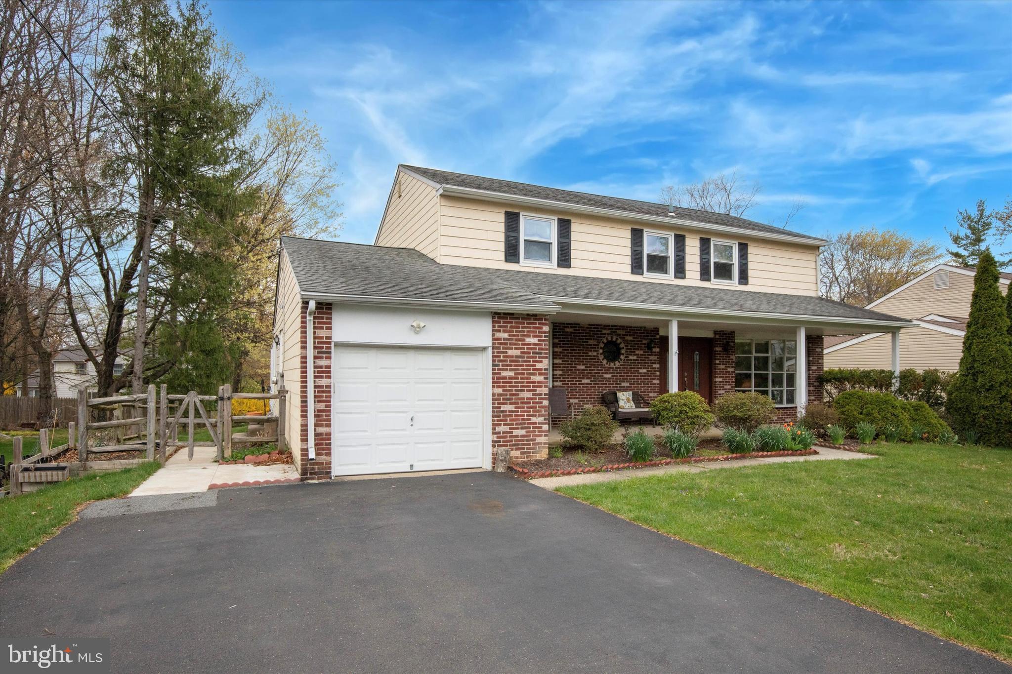 1230 GLENBURNIE LANE