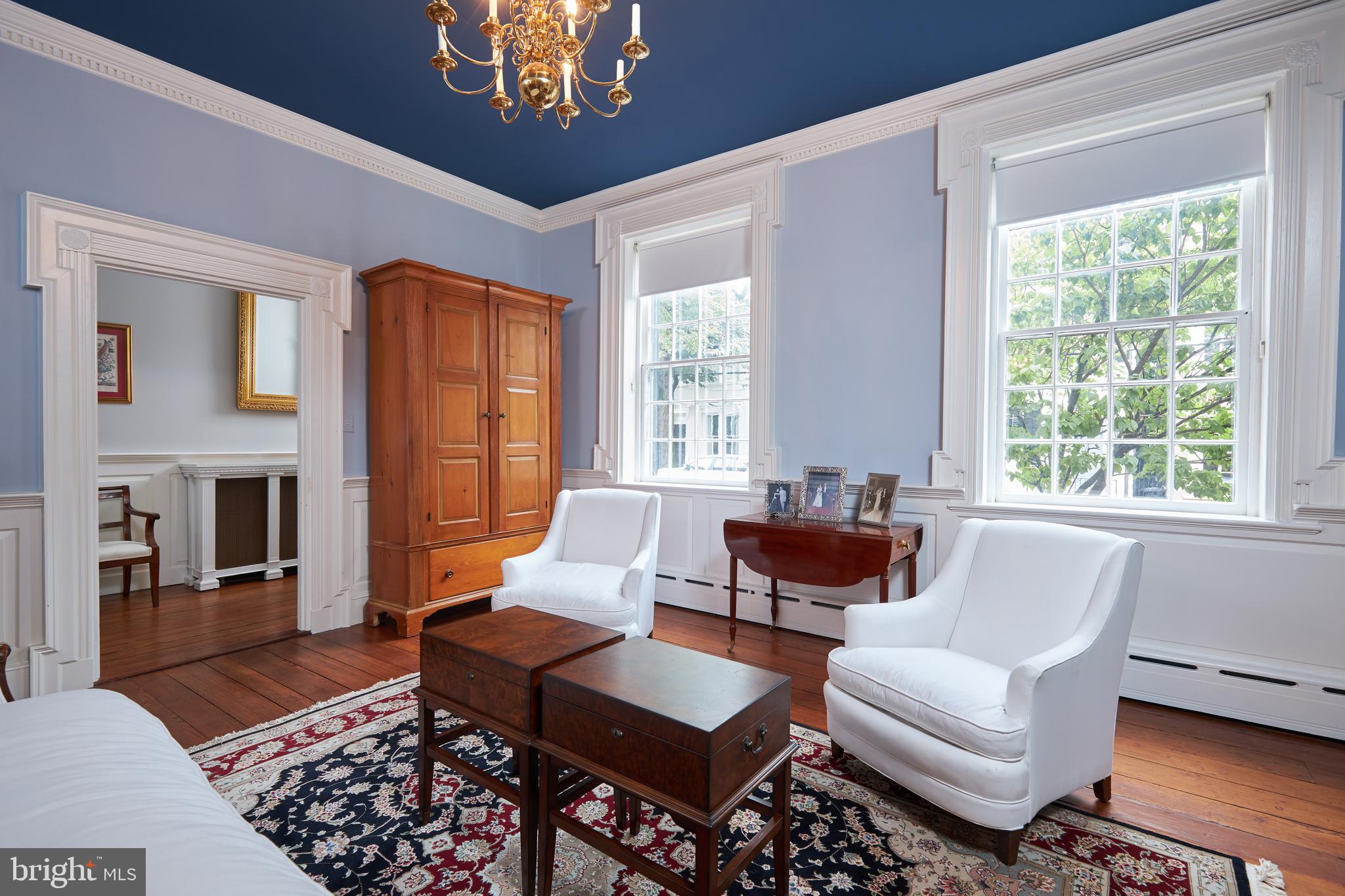 OLD TOWN ALEXANDRIA - Residential