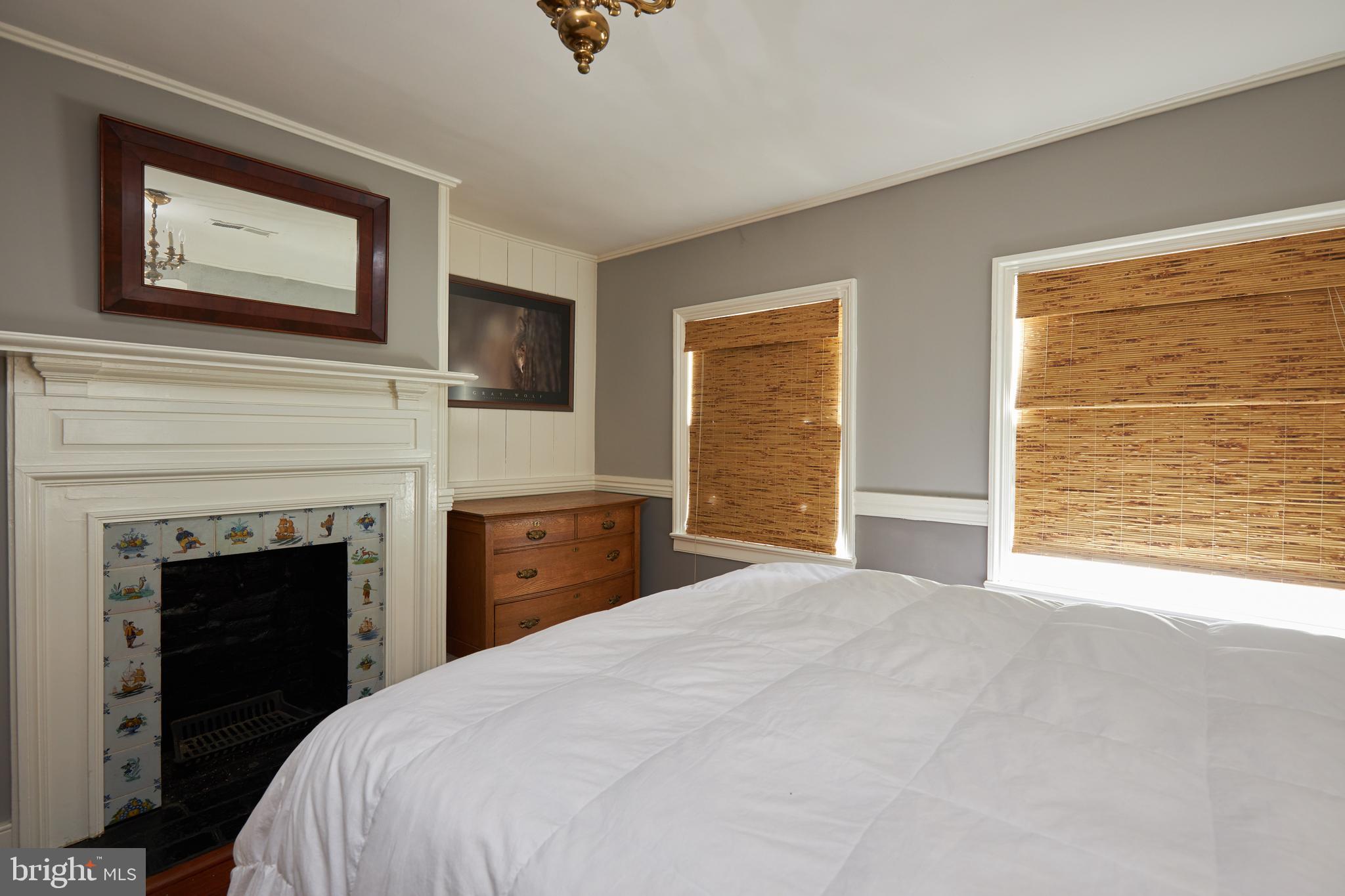 OLD TOWN ALEXANDRIA - Residential