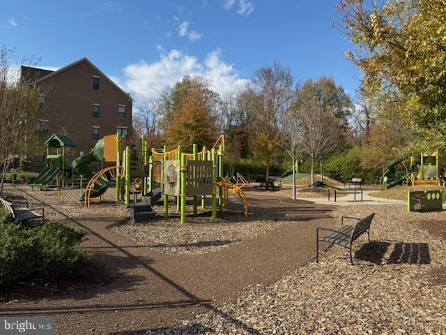 RIVERDALE PARK STATION - Residential