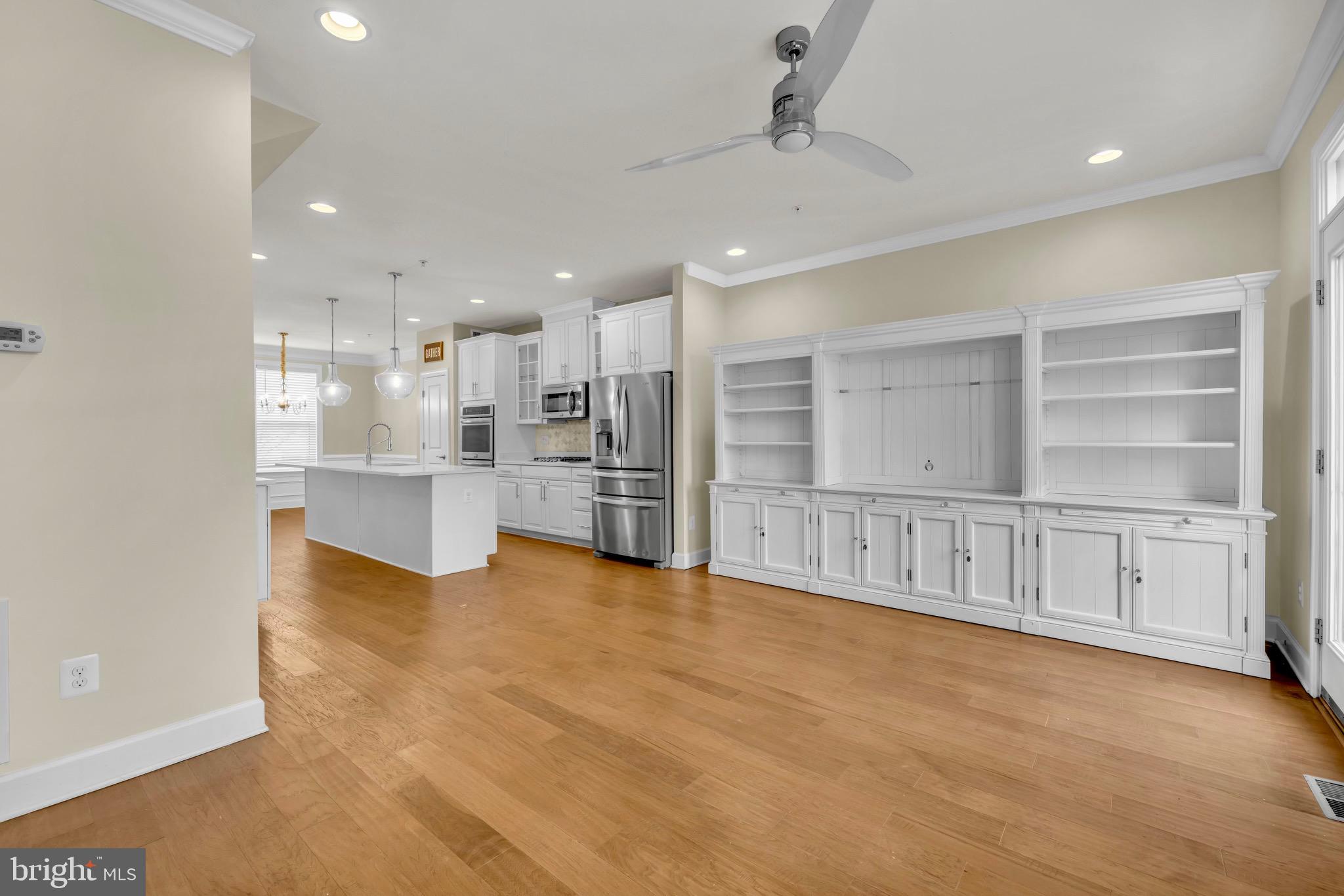 RIVERDALE PARK STATION - Residential