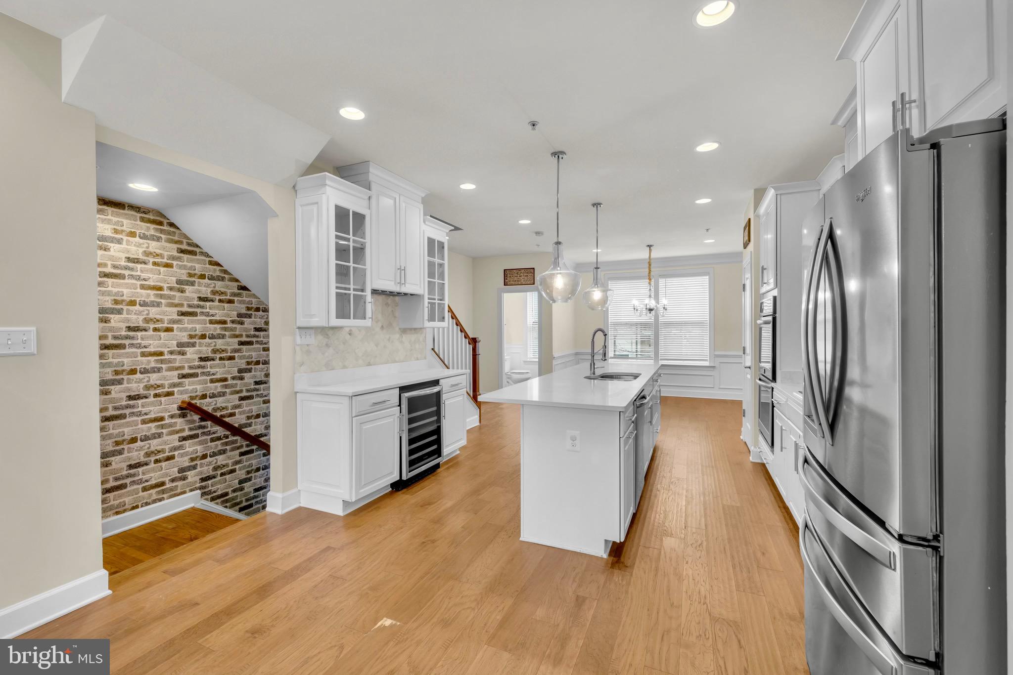 RIVERDALE PARK STATION - Residential