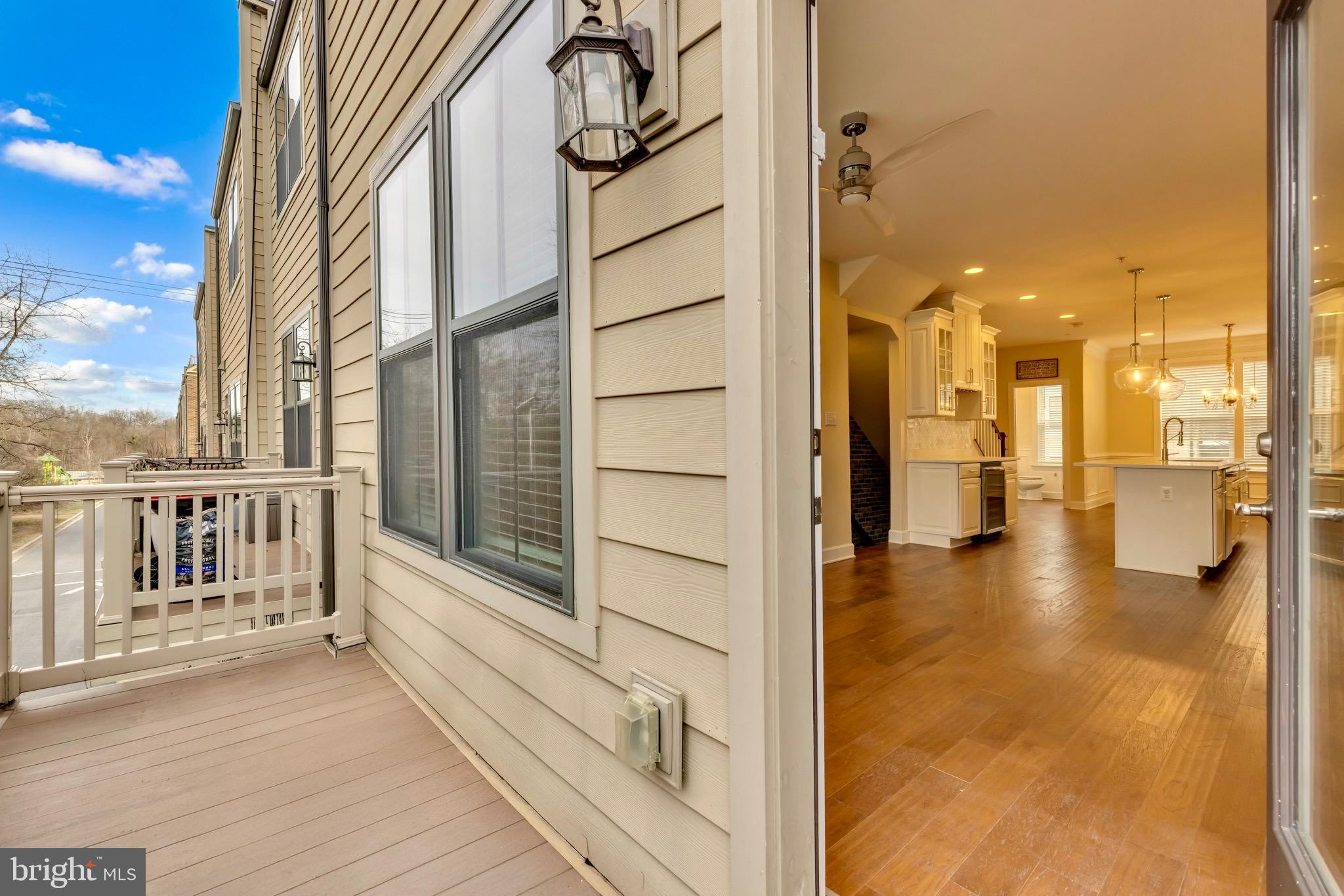 RIVERDALE PARK STATION - Residential