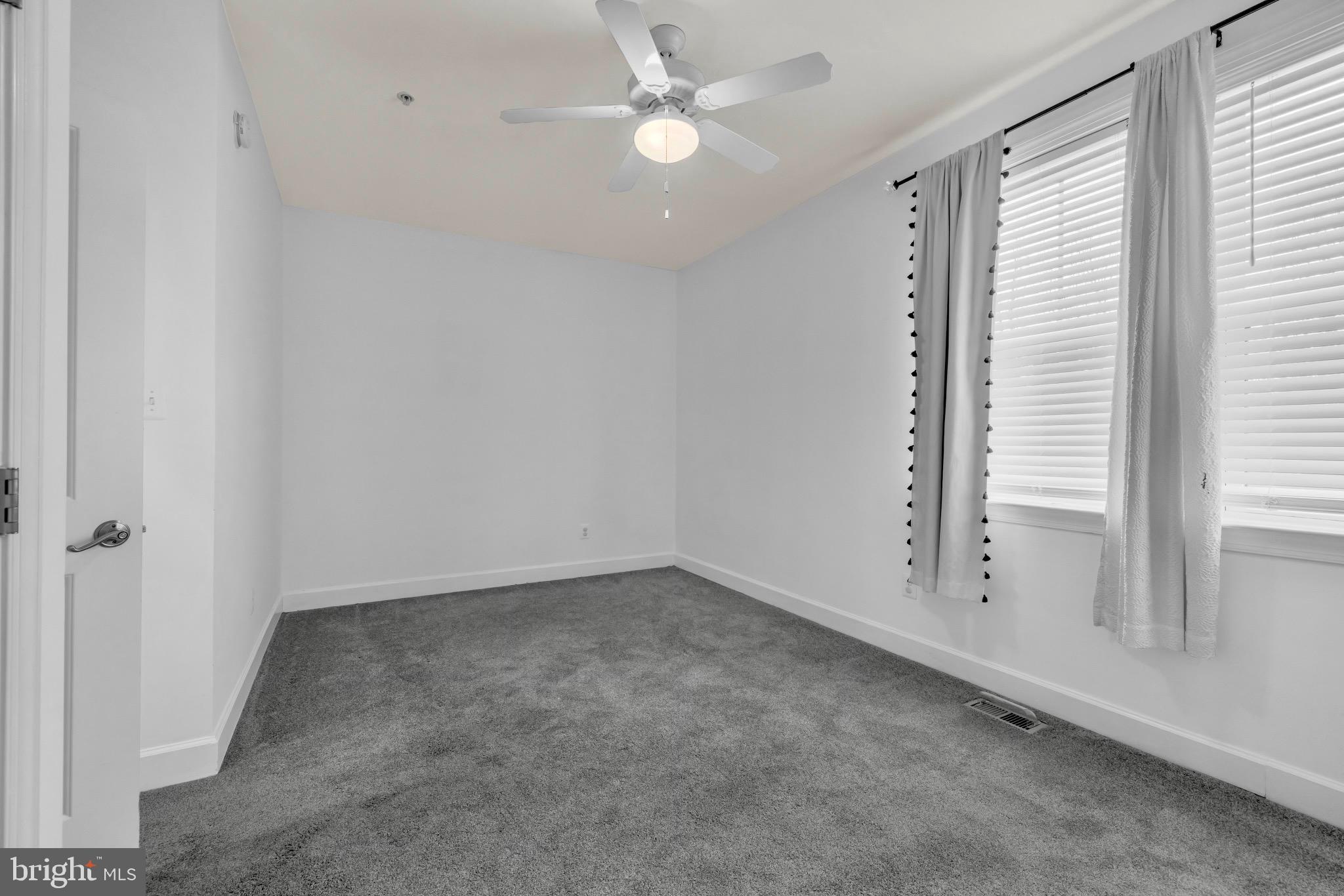 RIVERDALE PARK STATION - Residential