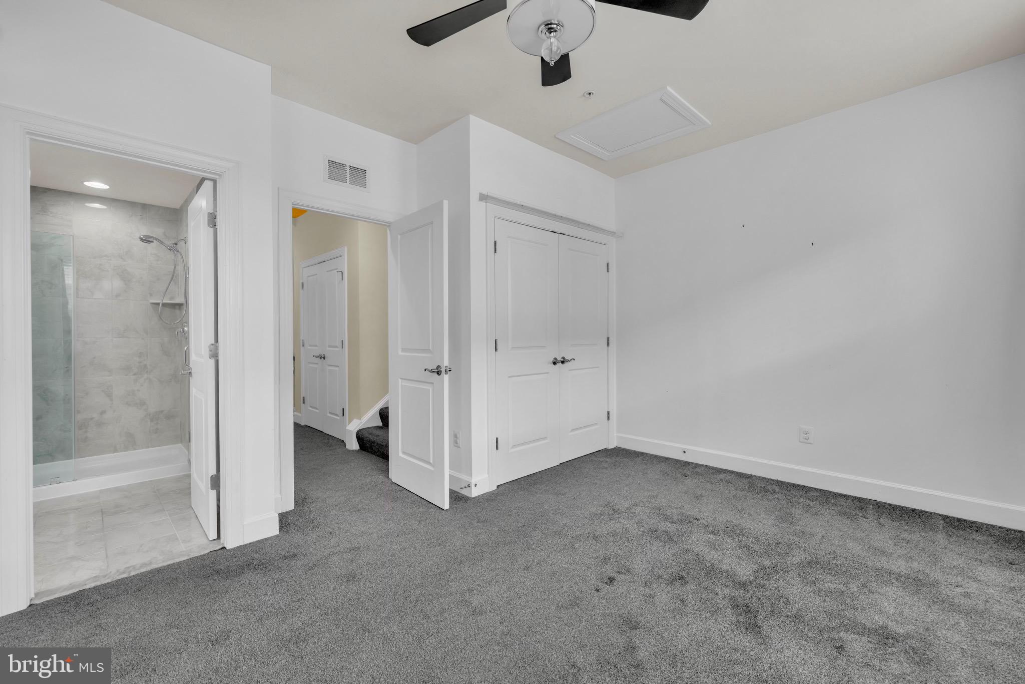 RIVERDALE PARK STATION - Residential