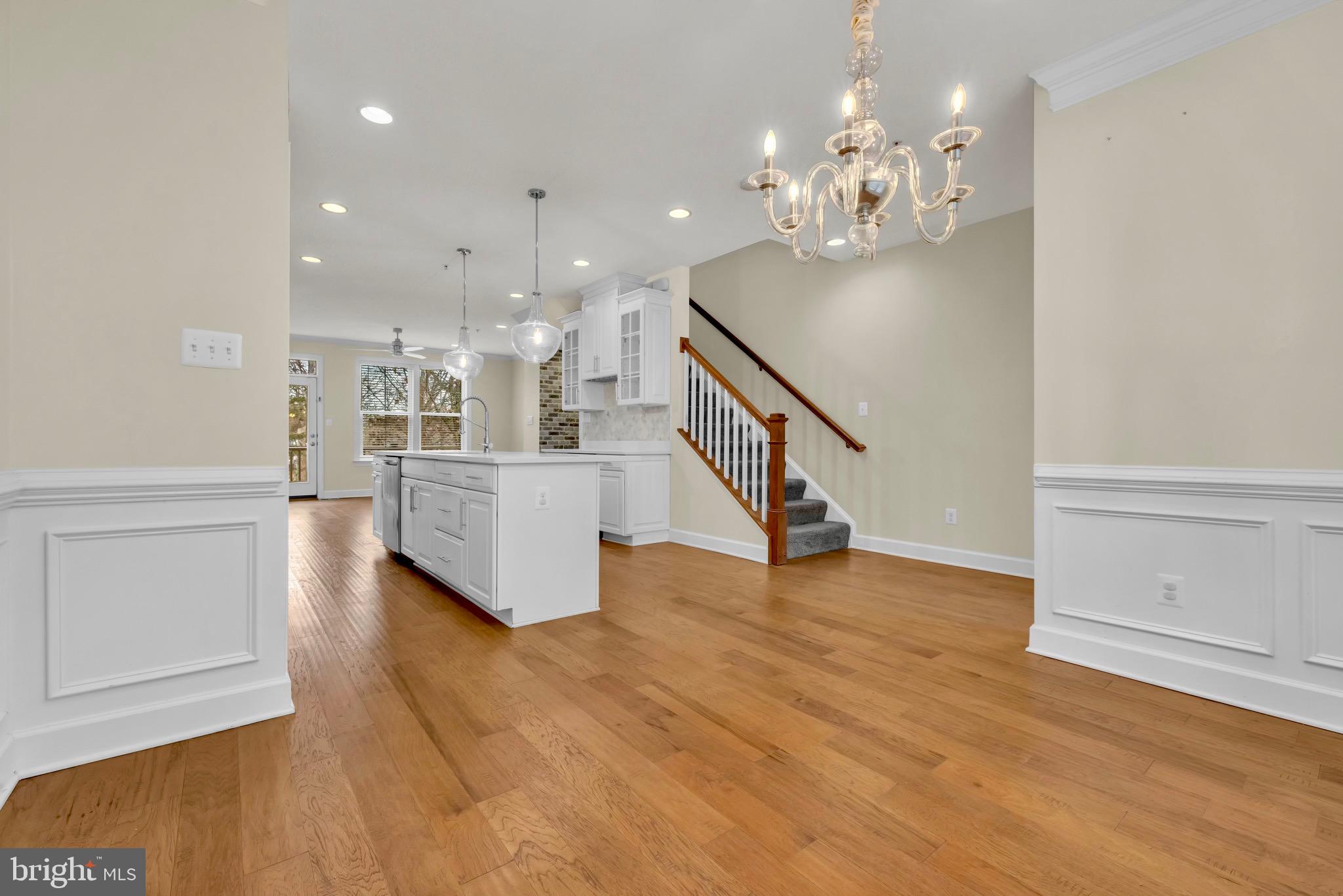 RIVERDALE PARK STATION - Residential