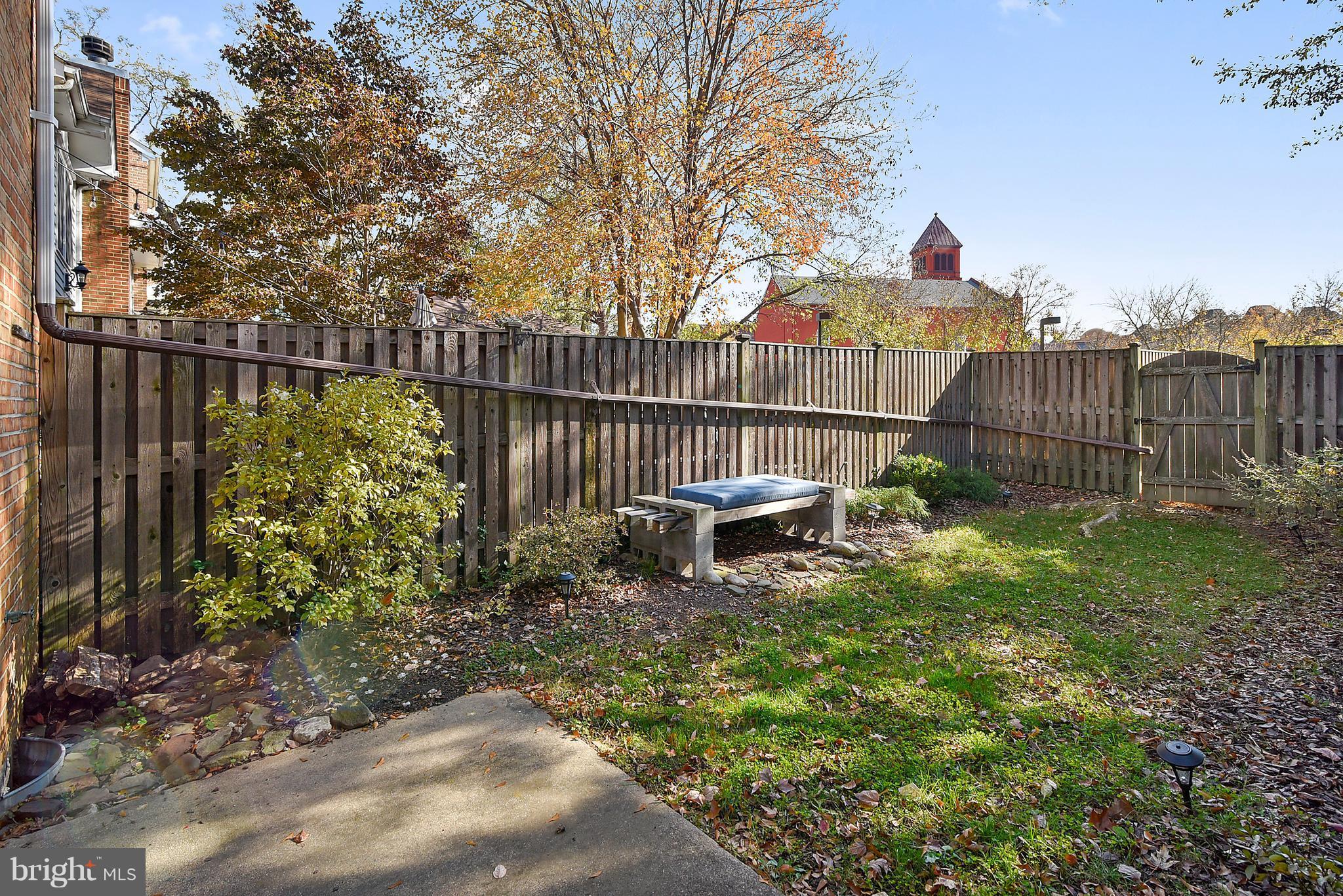 OLD TOWN - Residential