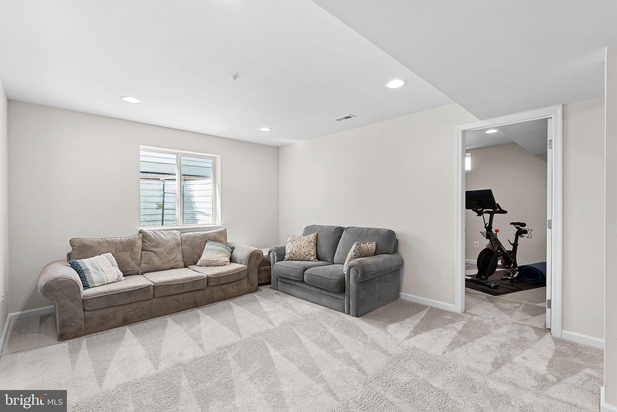 LINTON AT BALLENGER - Residential