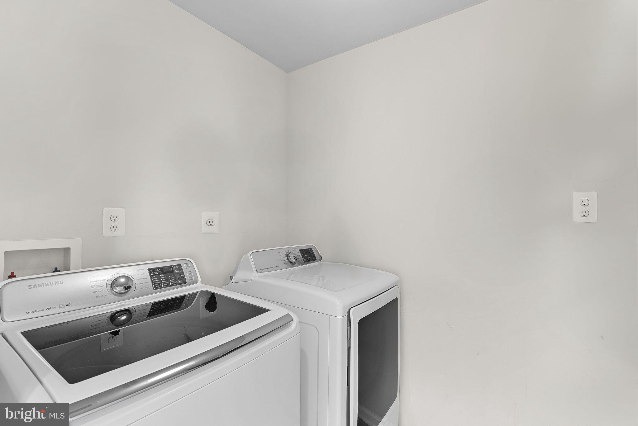 LINTON AT BALLENGER - Residential