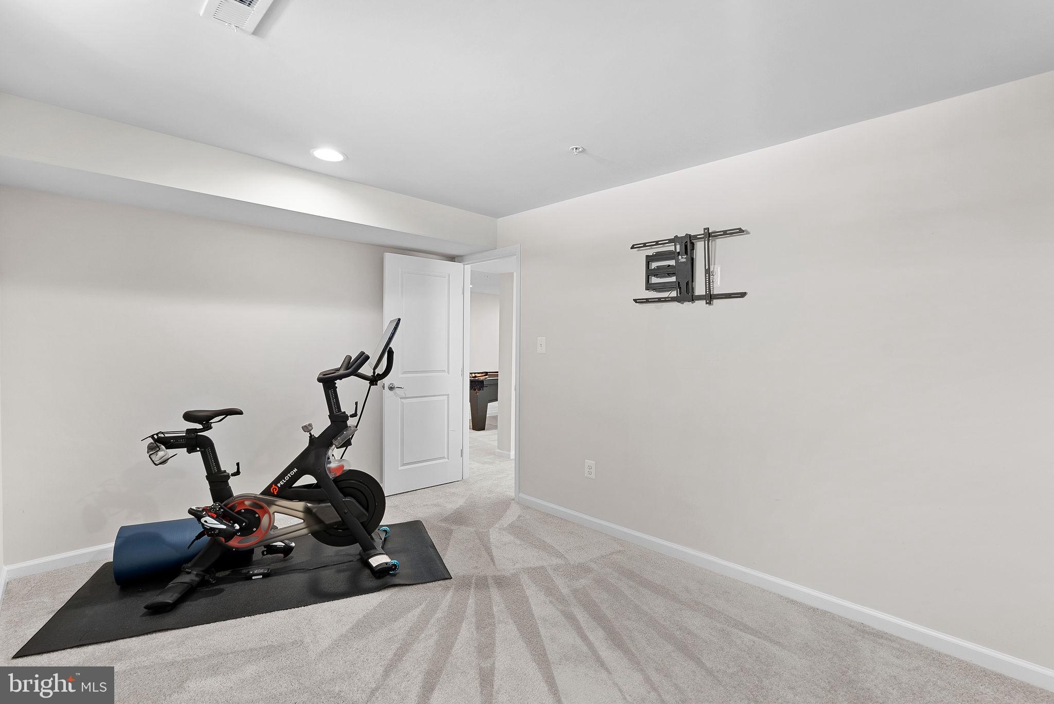 LINTON AT BALLENGER - Residential