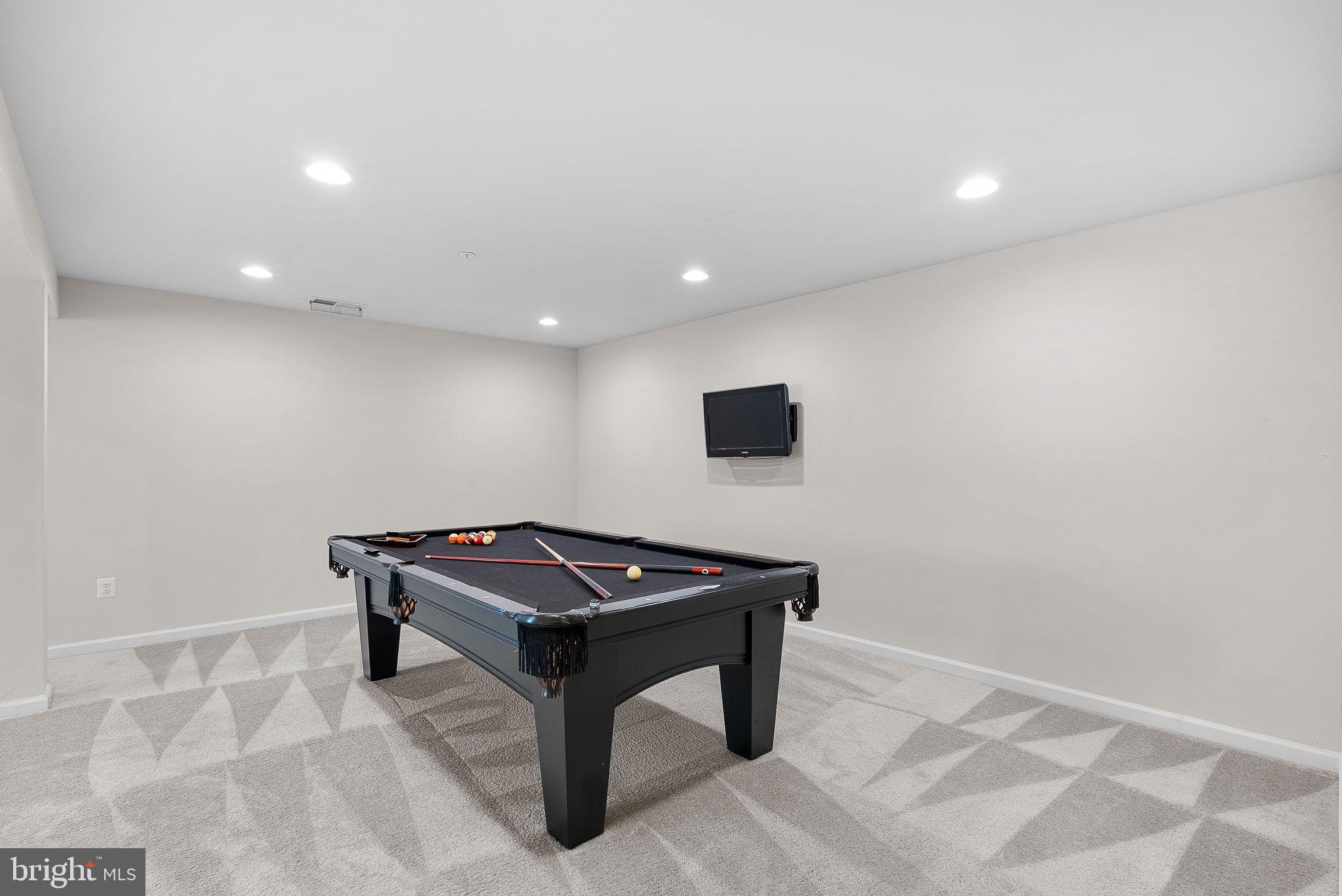 LINTON AT BALLENGER - Residential