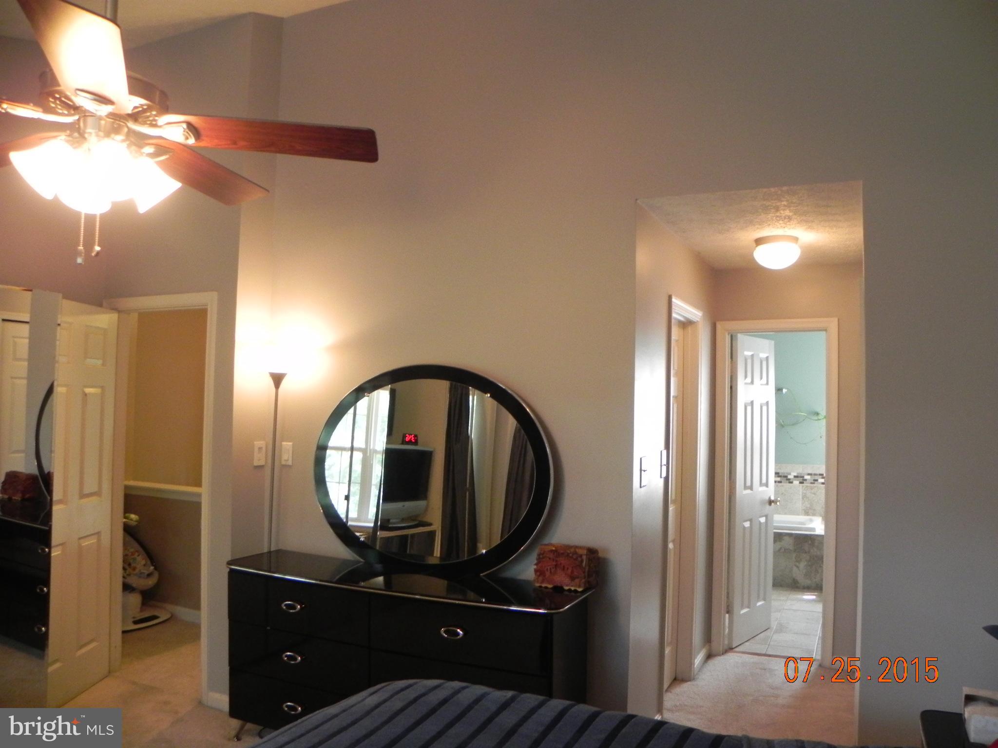 ST CHARLES HAMPSHIRE - Residential Lease