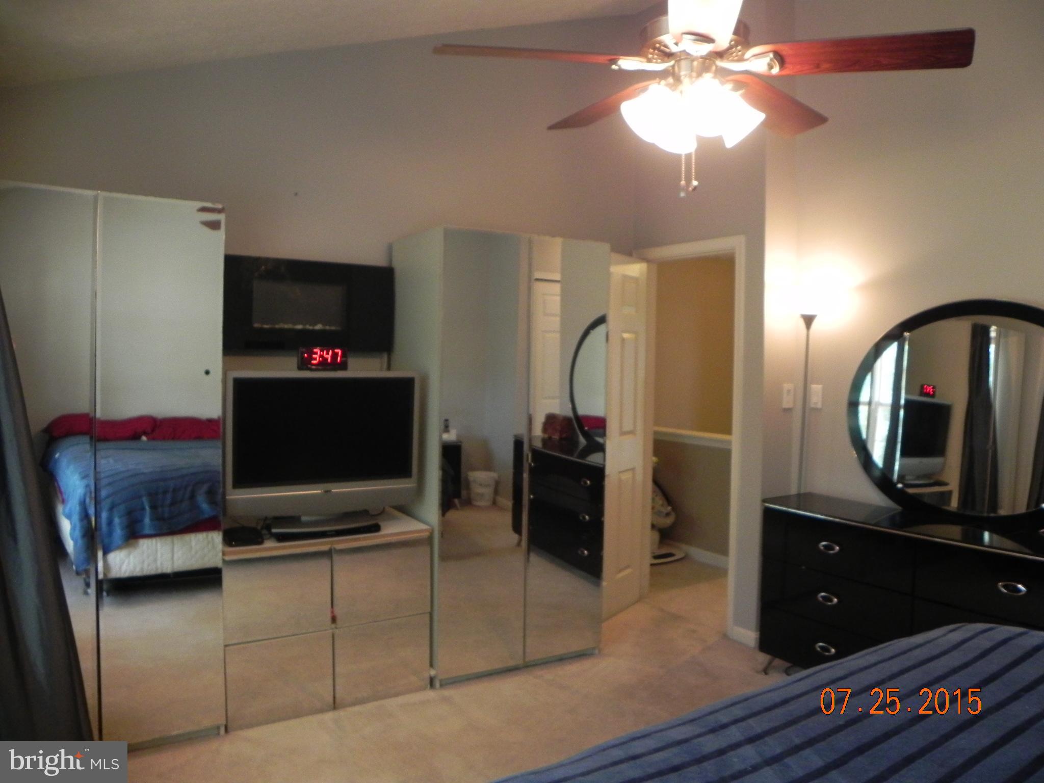 ST CHARLES HAMPSHIRE - Residential Lease