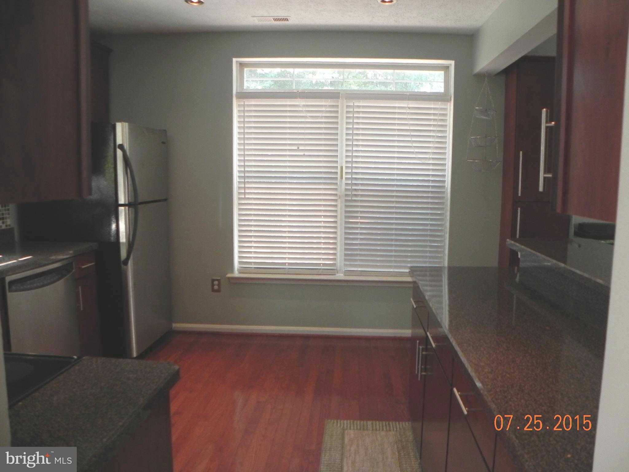 ST CHARLES HAMPSHIRE - Residential Lease