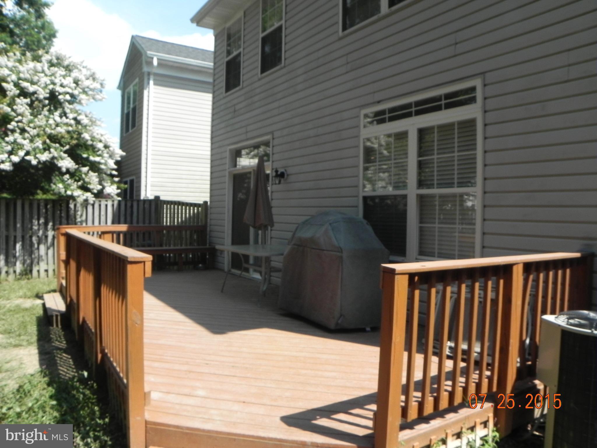 ST CHARLES HAMPSHIRE - Residential Lease