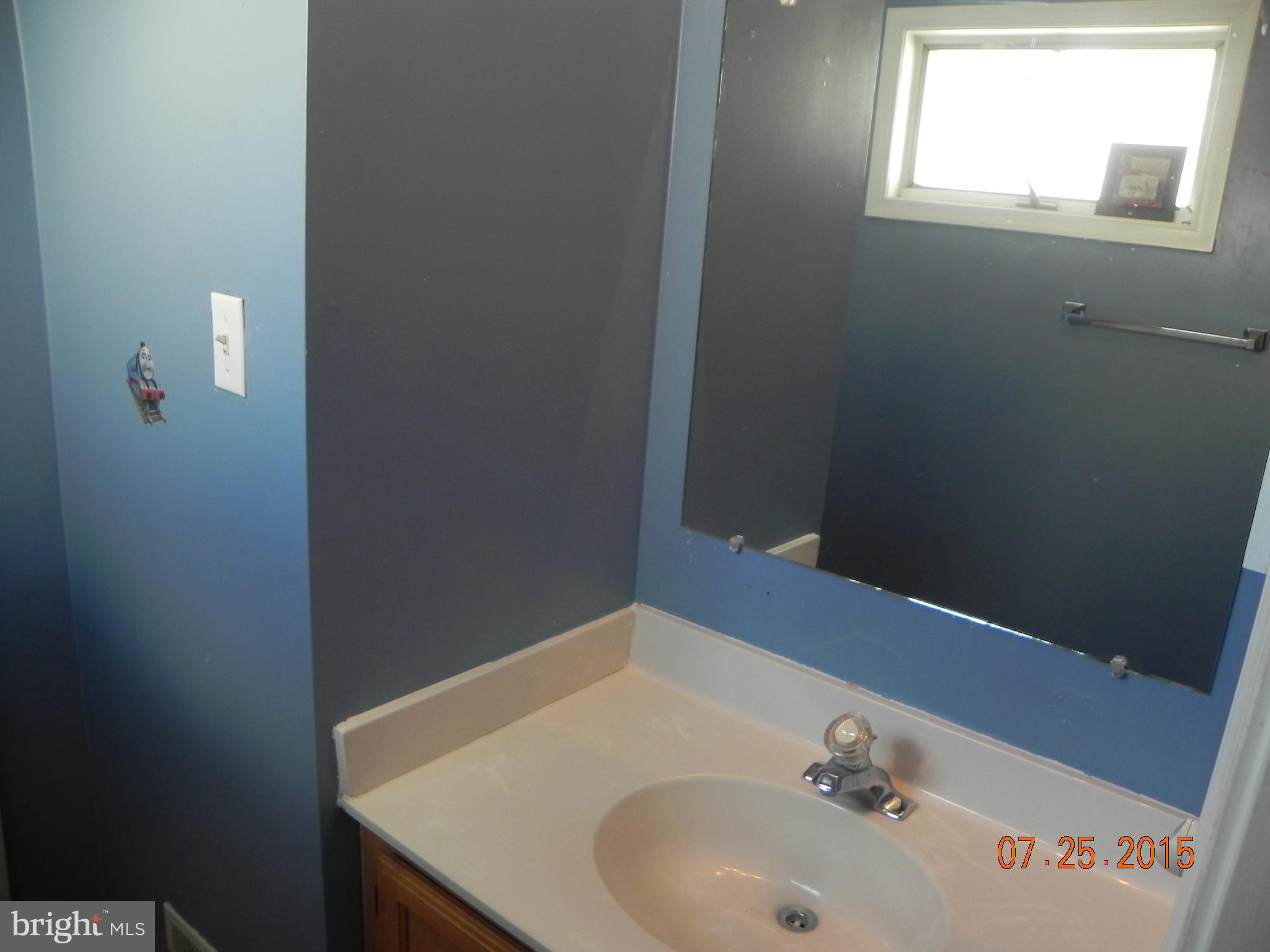 ST CHARLES HAMPSHIRE - Residential Lease