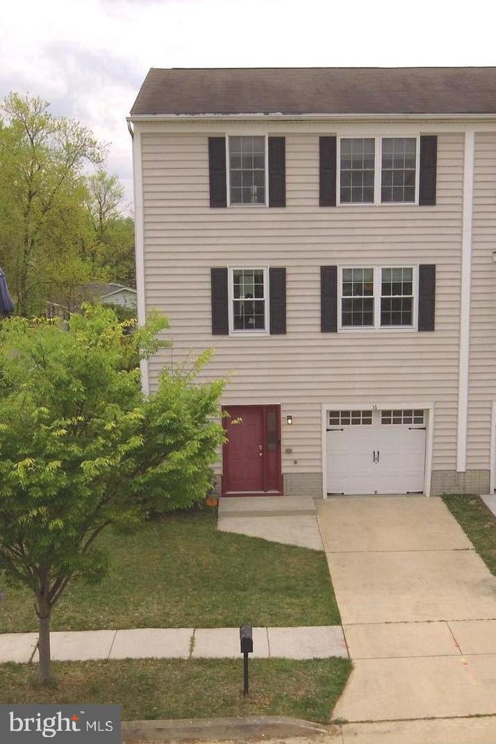 KARENDALE PLACE - Residential