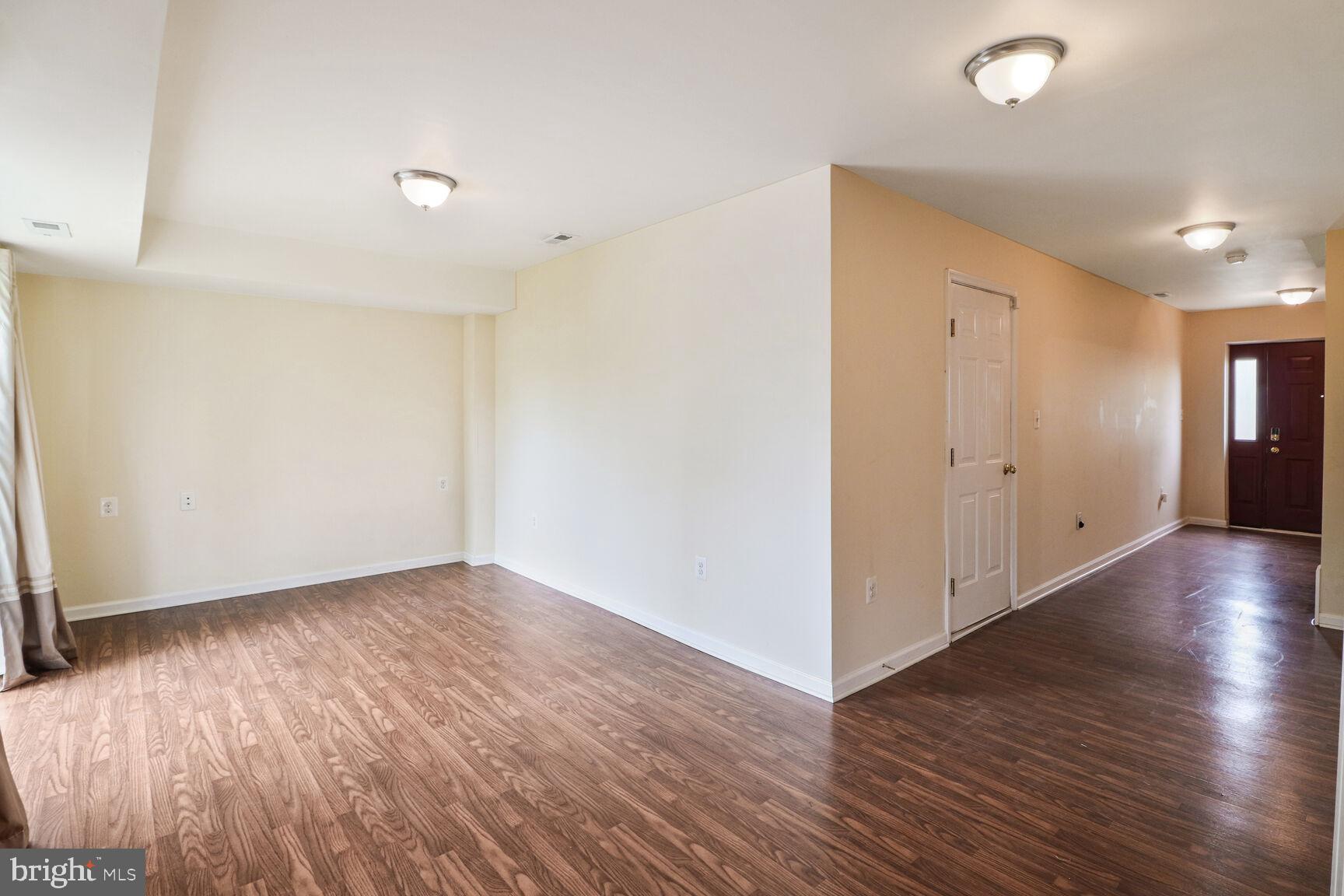 KARENDALE PLACE - Residential