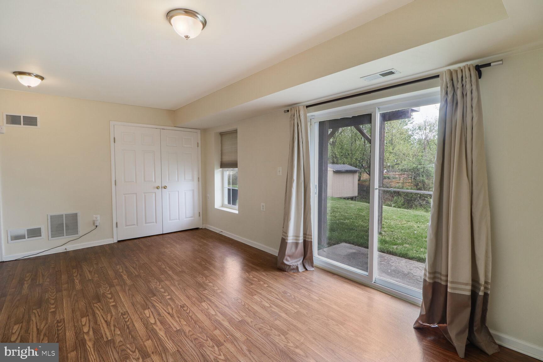 KARENDALE PLACE - Residential