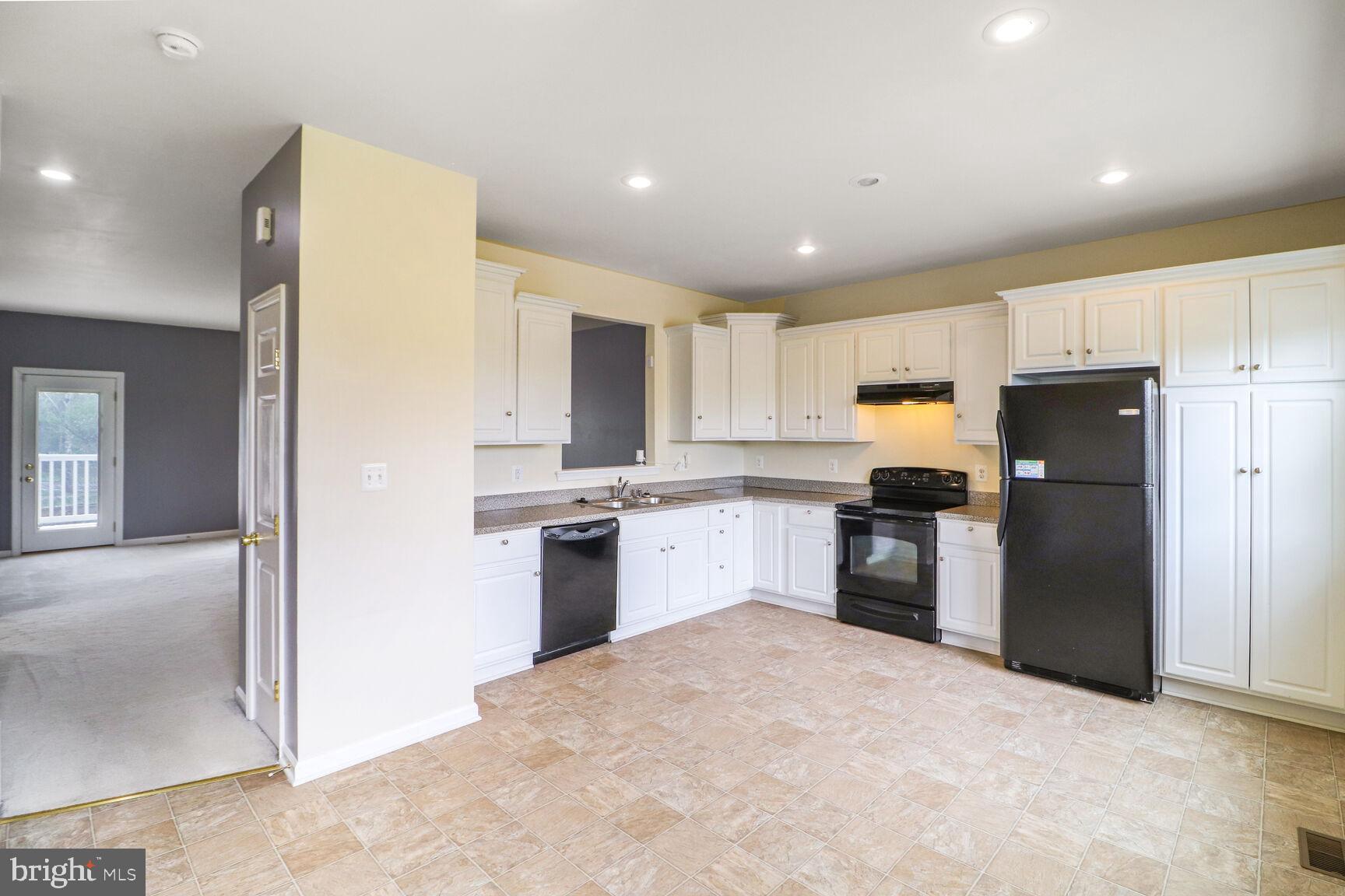 KARENDALE PLACE - Residential