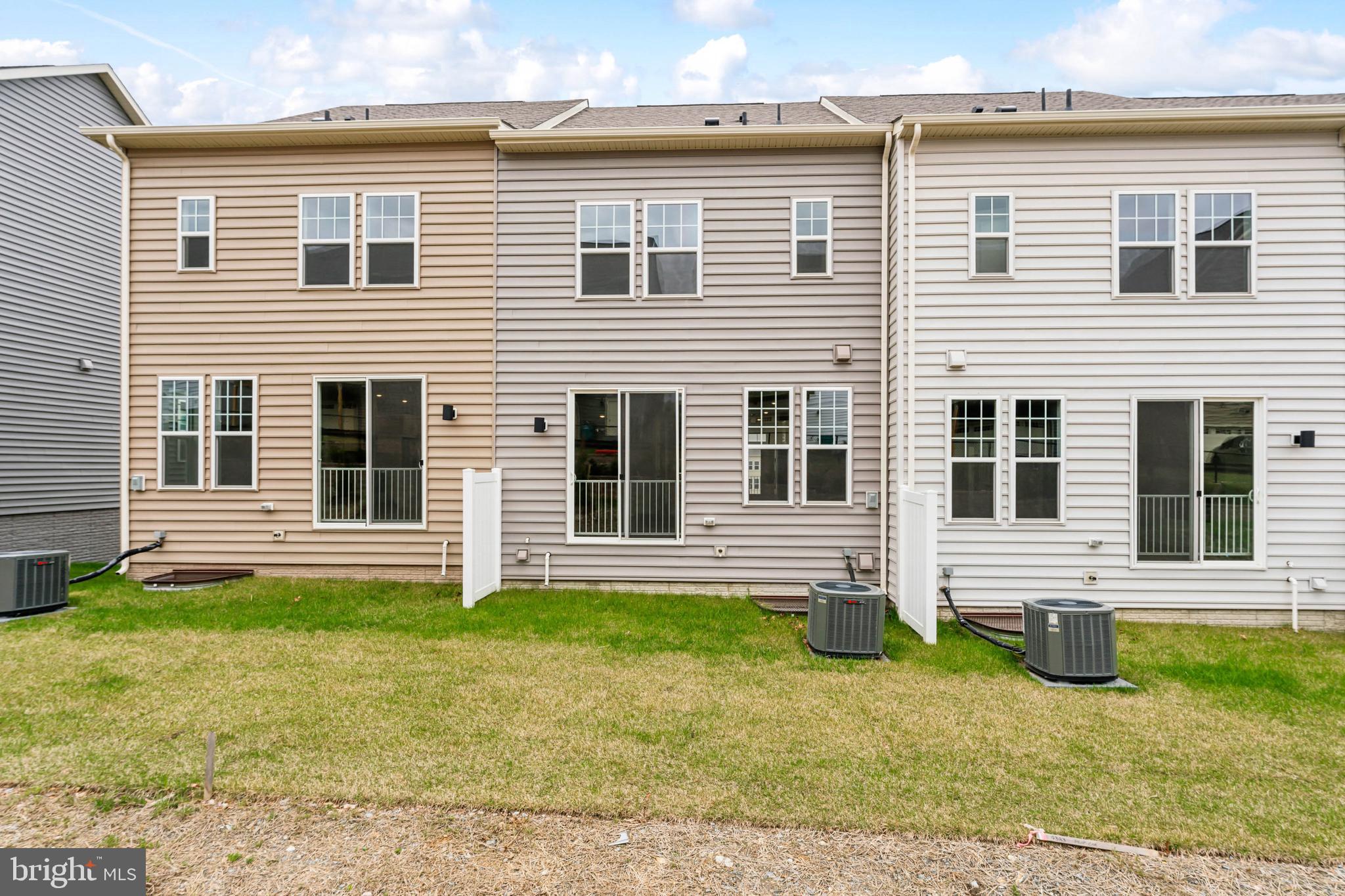 DAMASCUS VILLAGE - Residential