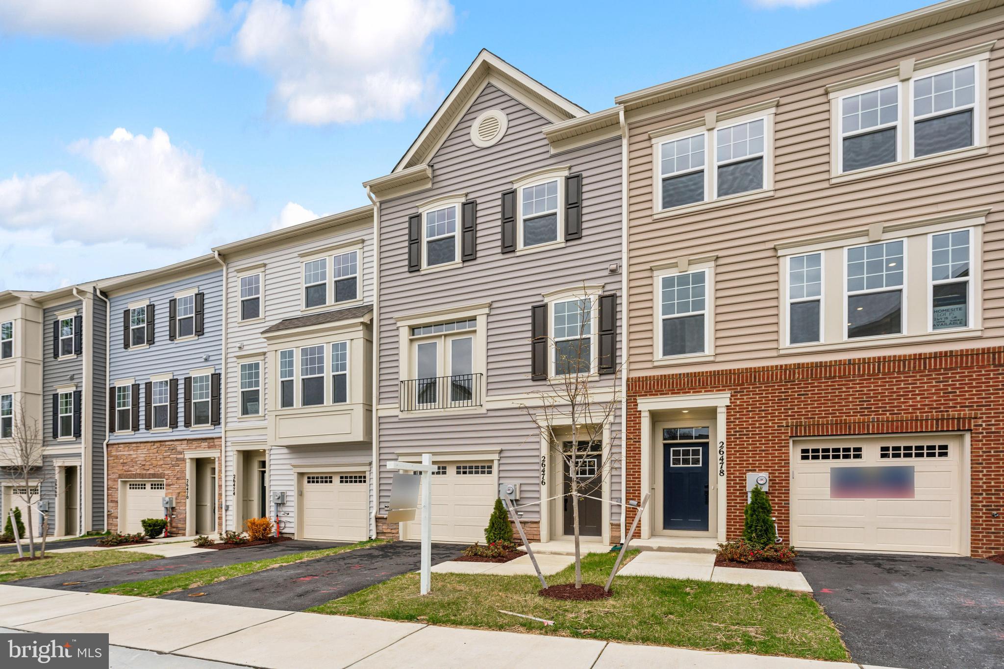 DAMASCUS VILLAGE - Residential