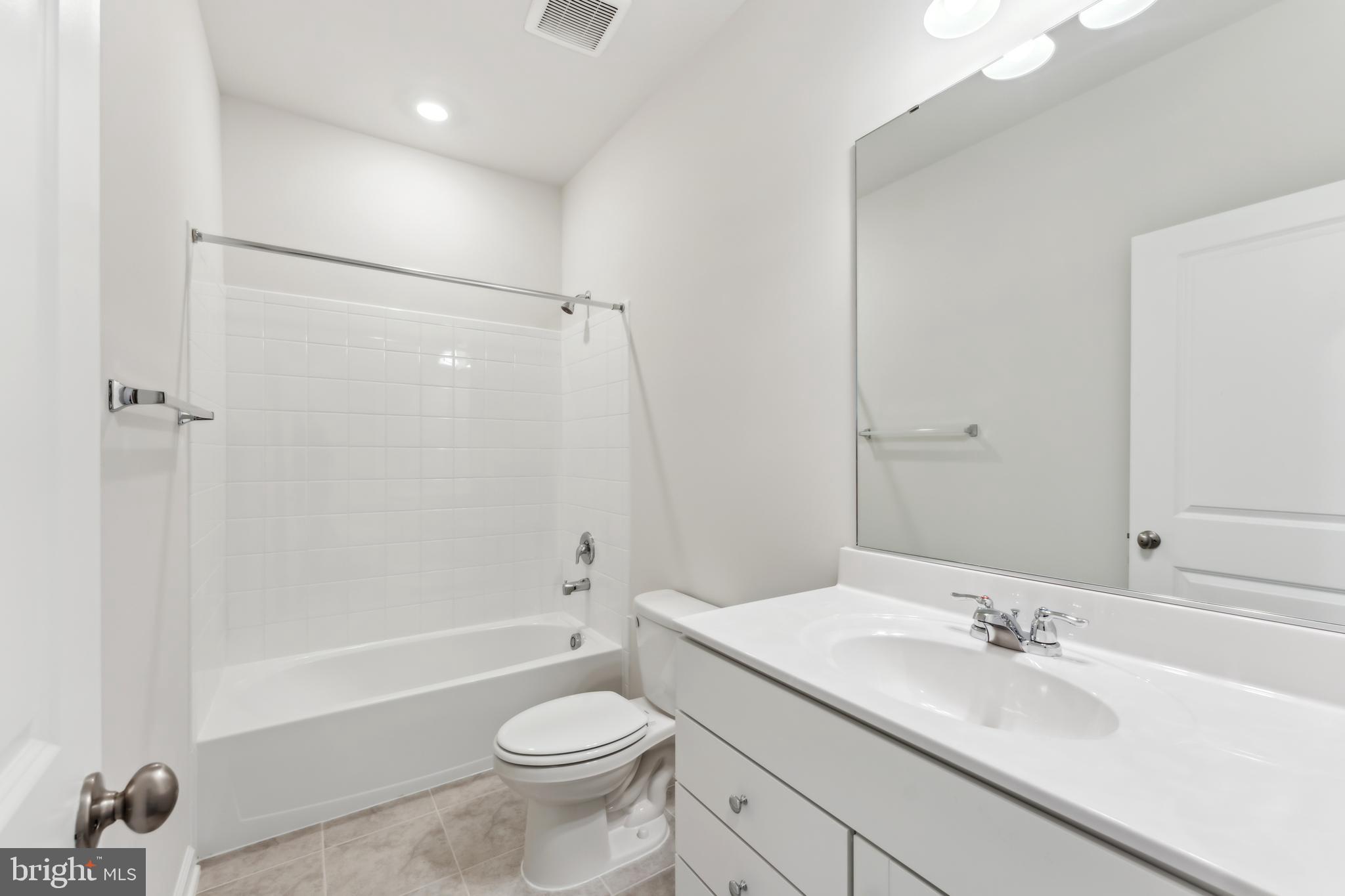 DAMASCUS VILLAGE - Residential