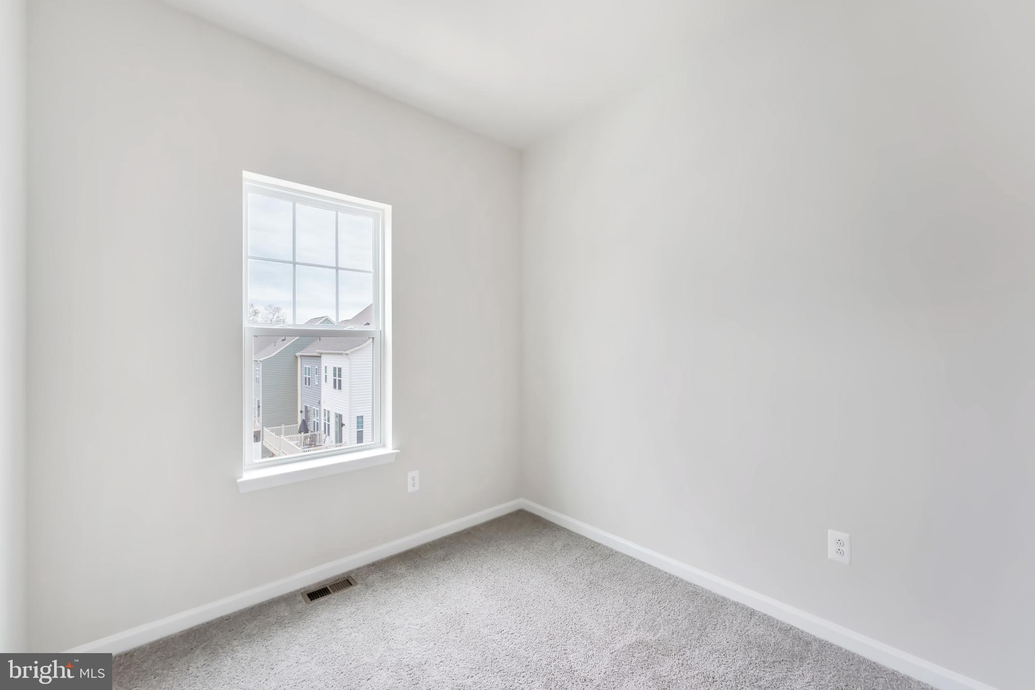 DAMASCUS VILLAGE - Residential