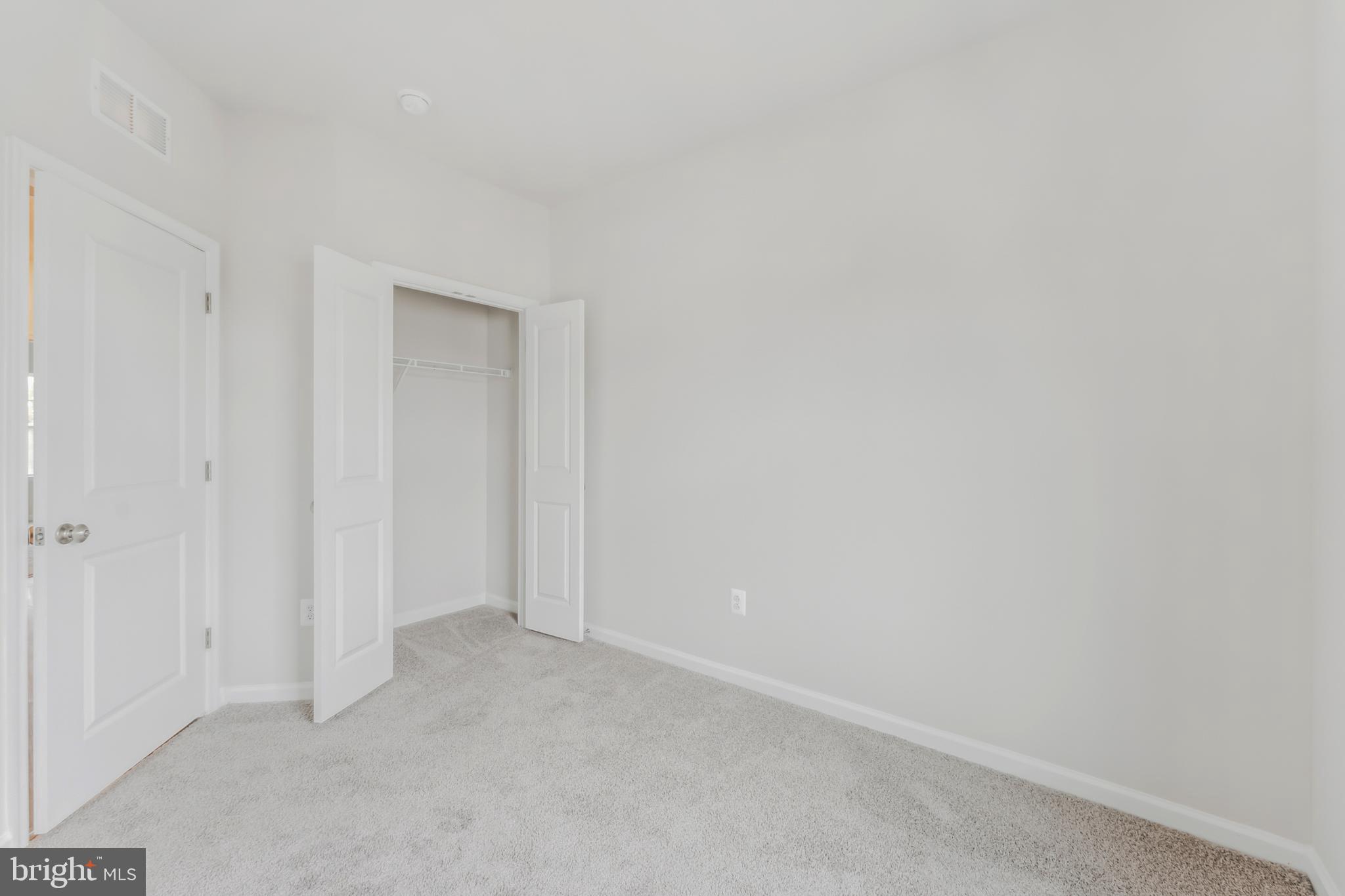 DAMASCUS VILLAGE - Residential