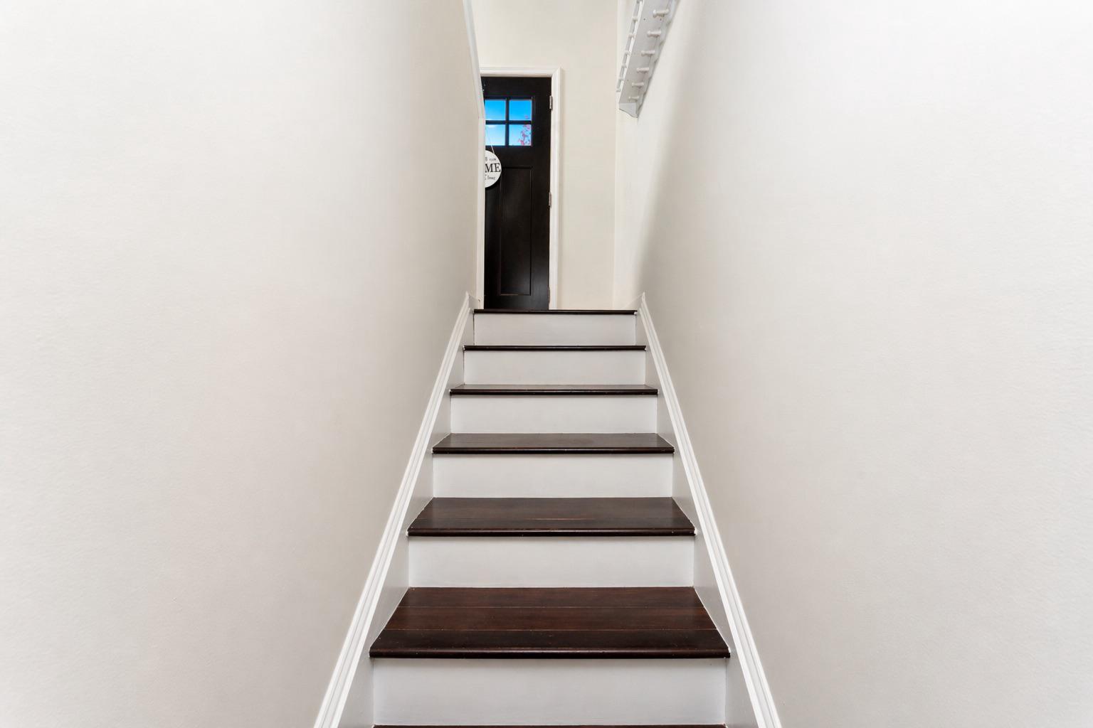 MEADOWBROOKE - Residential