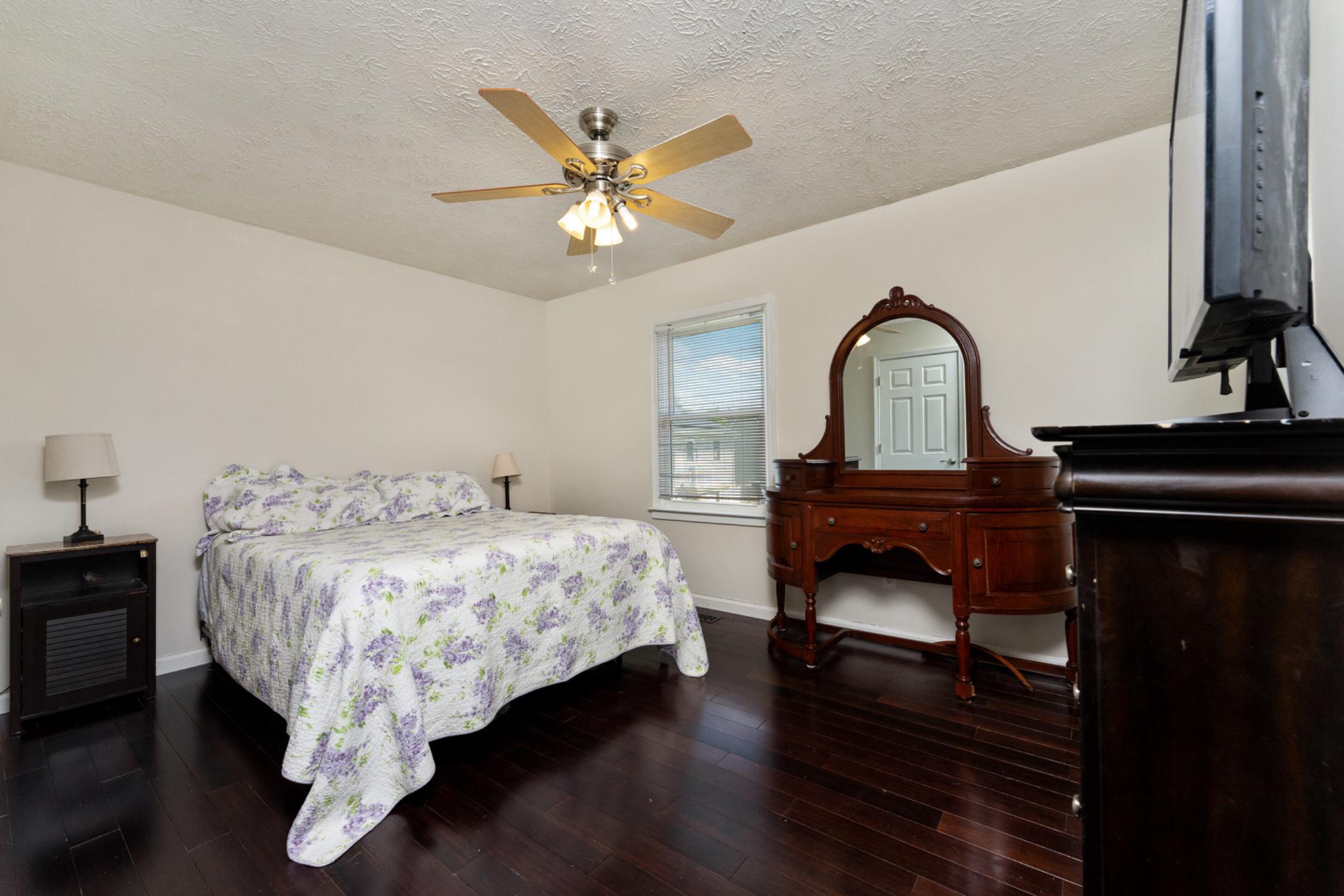 MEADOWBROOKE - Residential