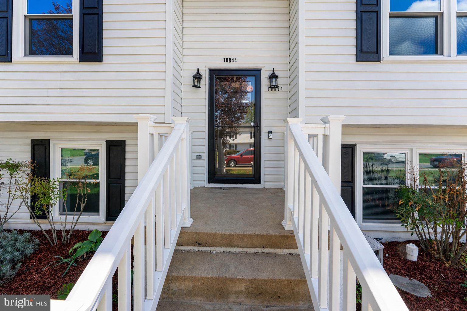 MEADOWBROOKE - Residential