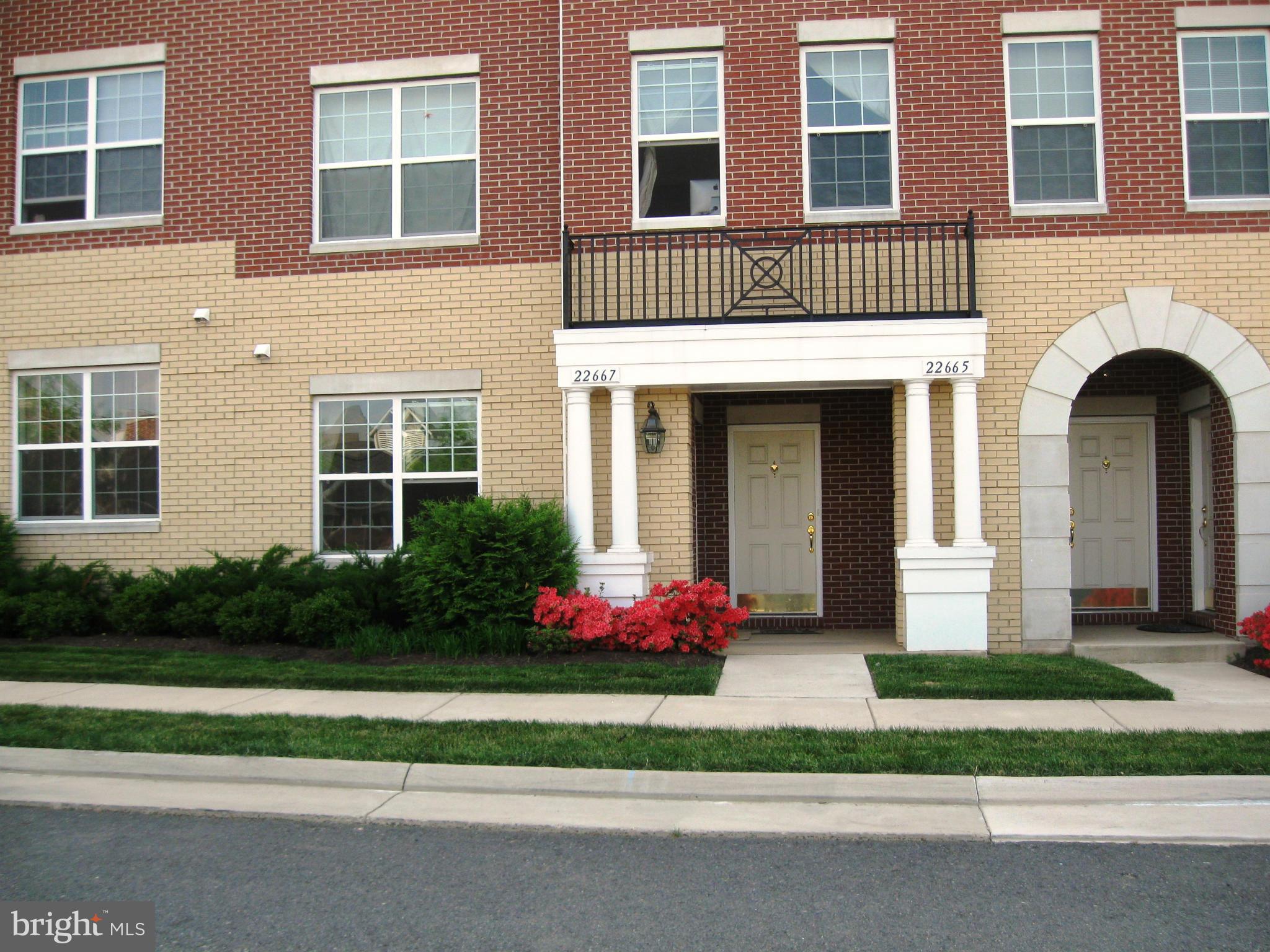 RESIDENCES AT BRAMBLETON - Residential Lease