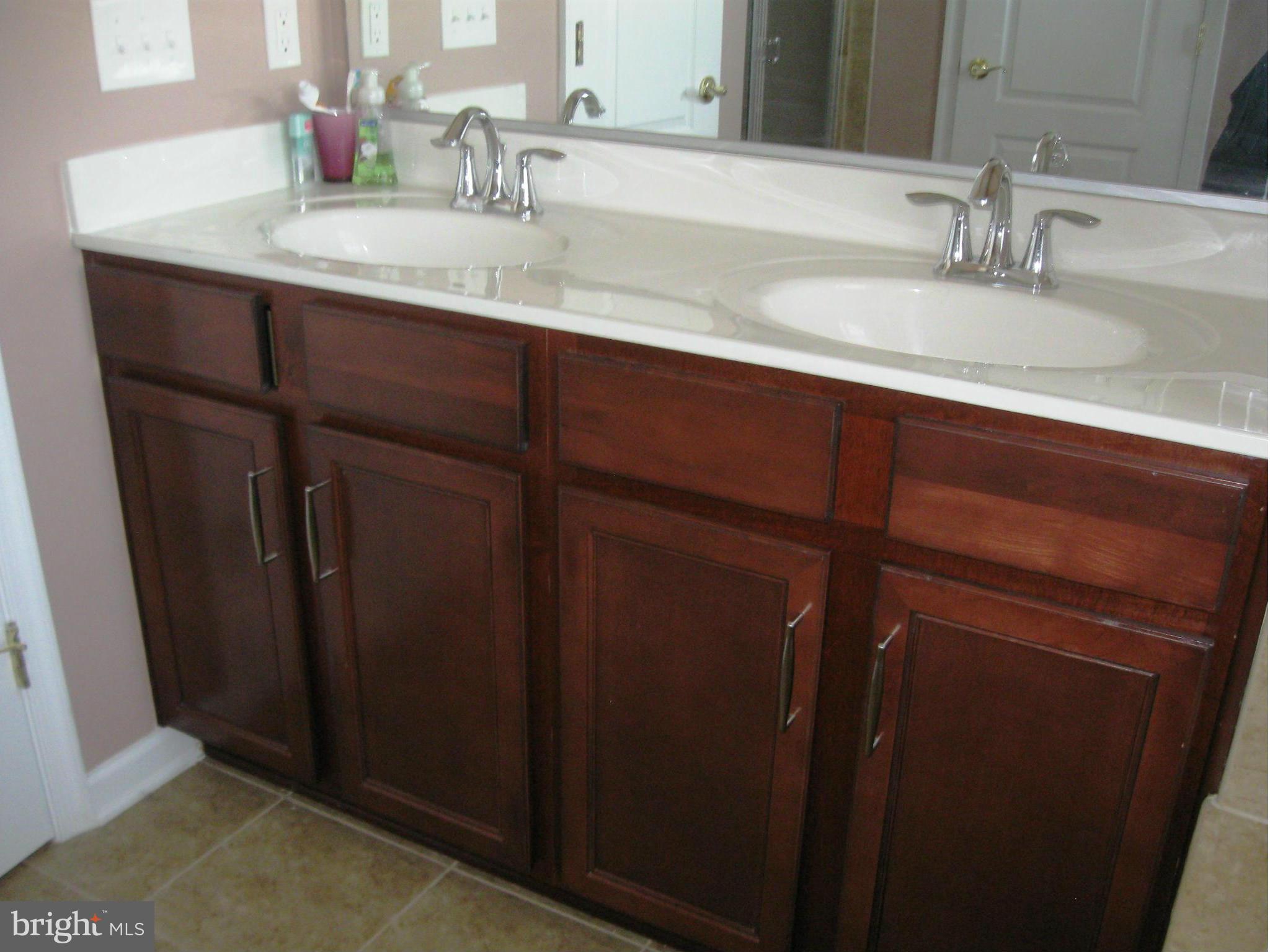 RESIDENCES AT BRAMBLETON - Residential Lease