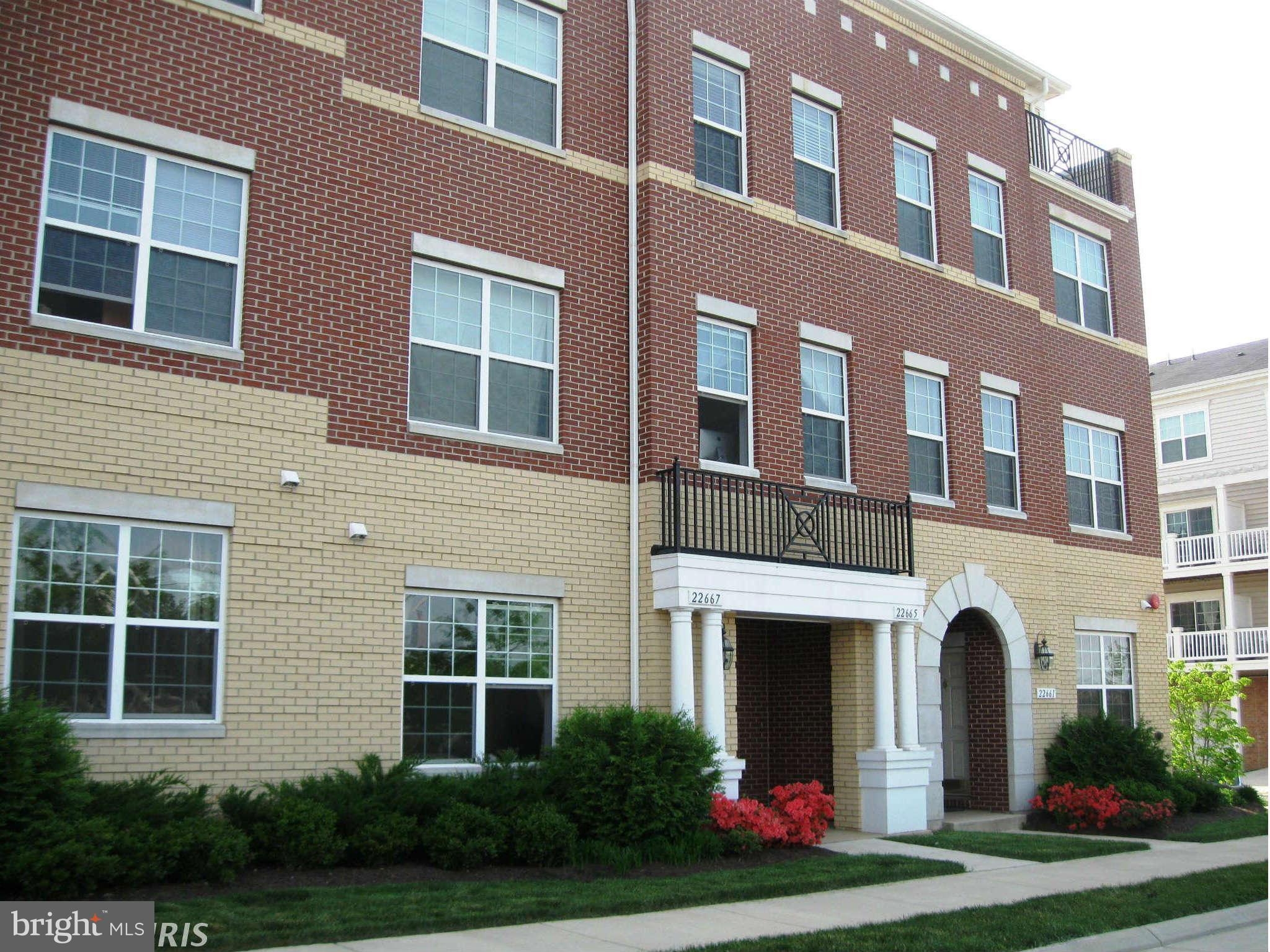 RESIDENCES AT BRAMBLETON - Residential Lease