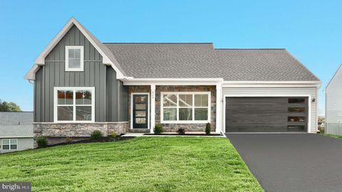 604 LILLIANA DRIVE LEBANON PA 17046