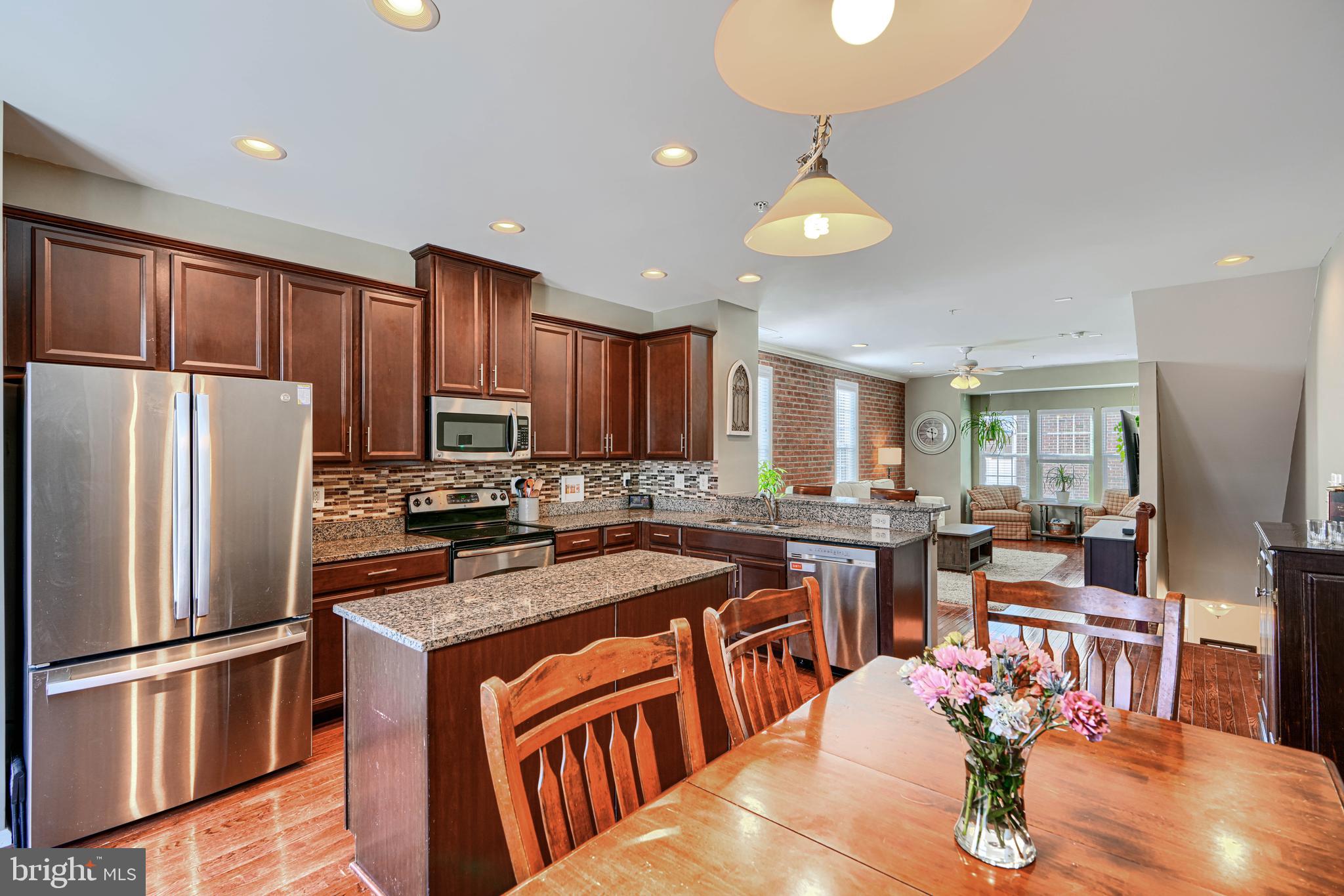 O'DONNELL SQUARE - Residential