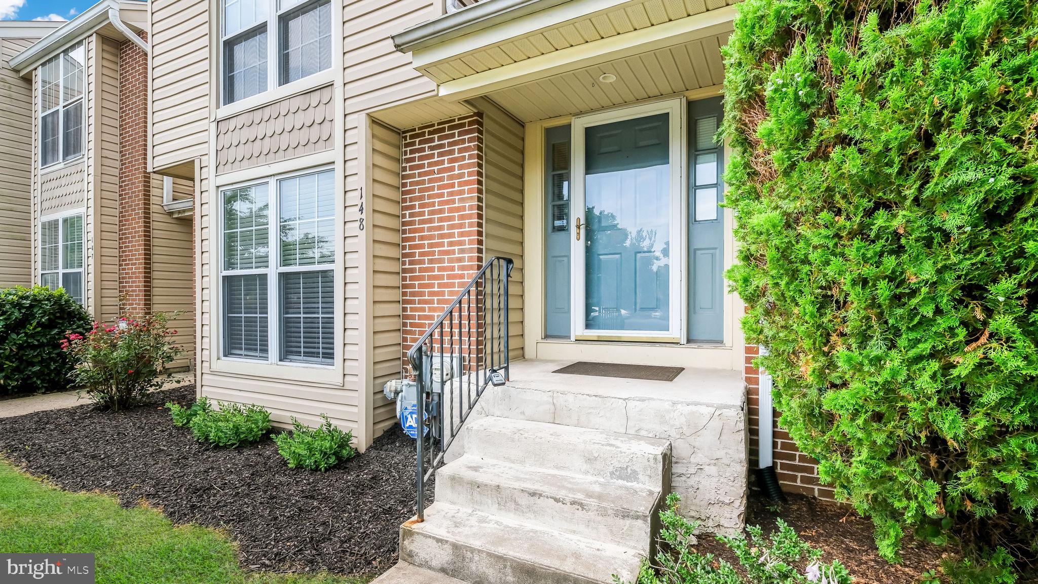 148 PINE COURT