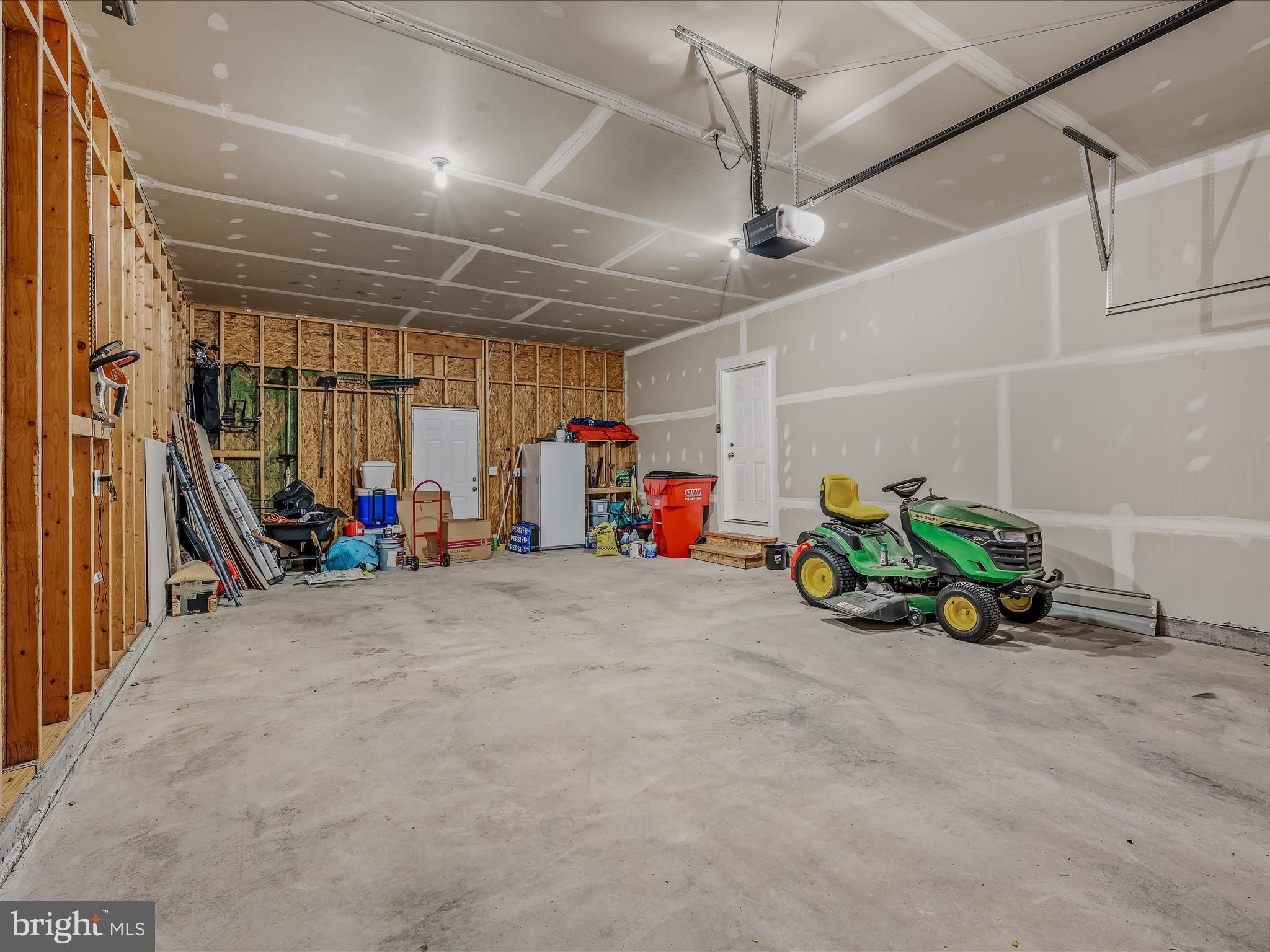 POINT VIEW ESTATES - Residential